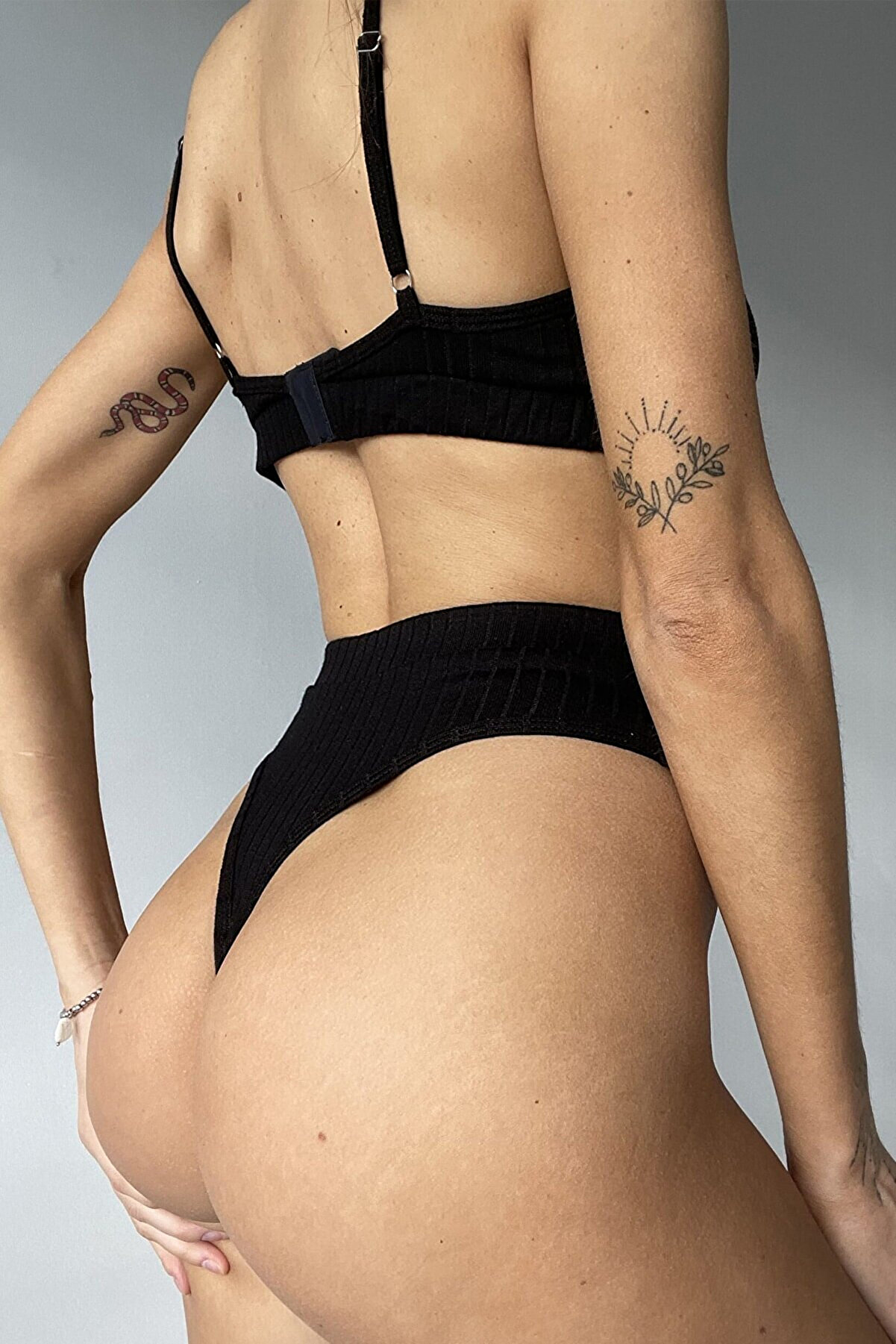 Lyyn Kadın Si̇yah Y&uuml;ksek Bel Dolgusuz Sli̇p Takım