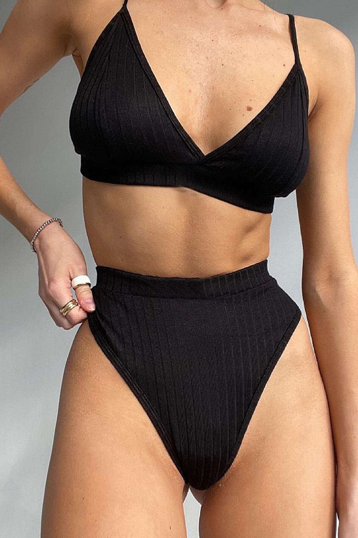 Lyyn Kadın Si̇yah Y&uuml;ksek Bel Dolgusuz Sli̇p Takım