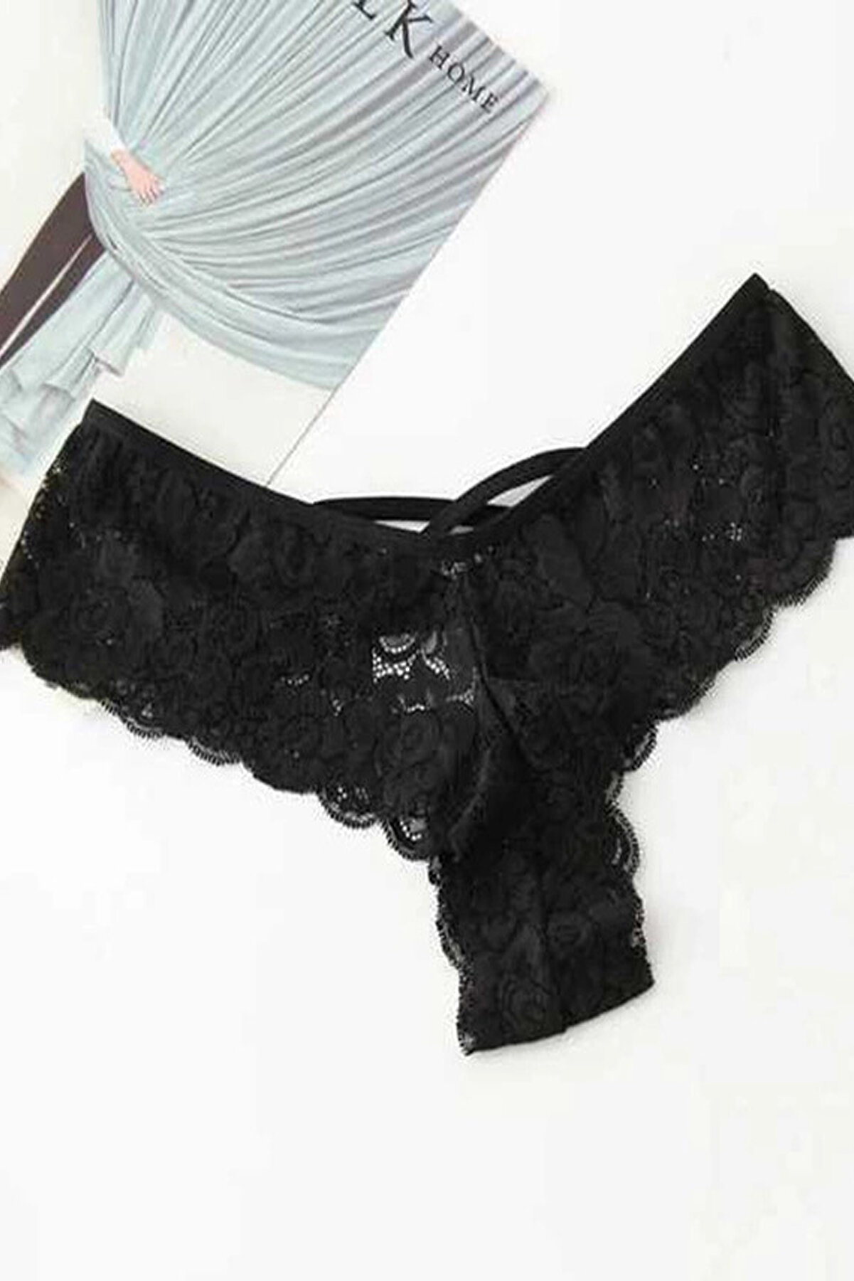 Di̇letrend Kadın Si̇yah Dantel Tanga K&uuml;lot &ndash; Modern Ve Şık Tasarım