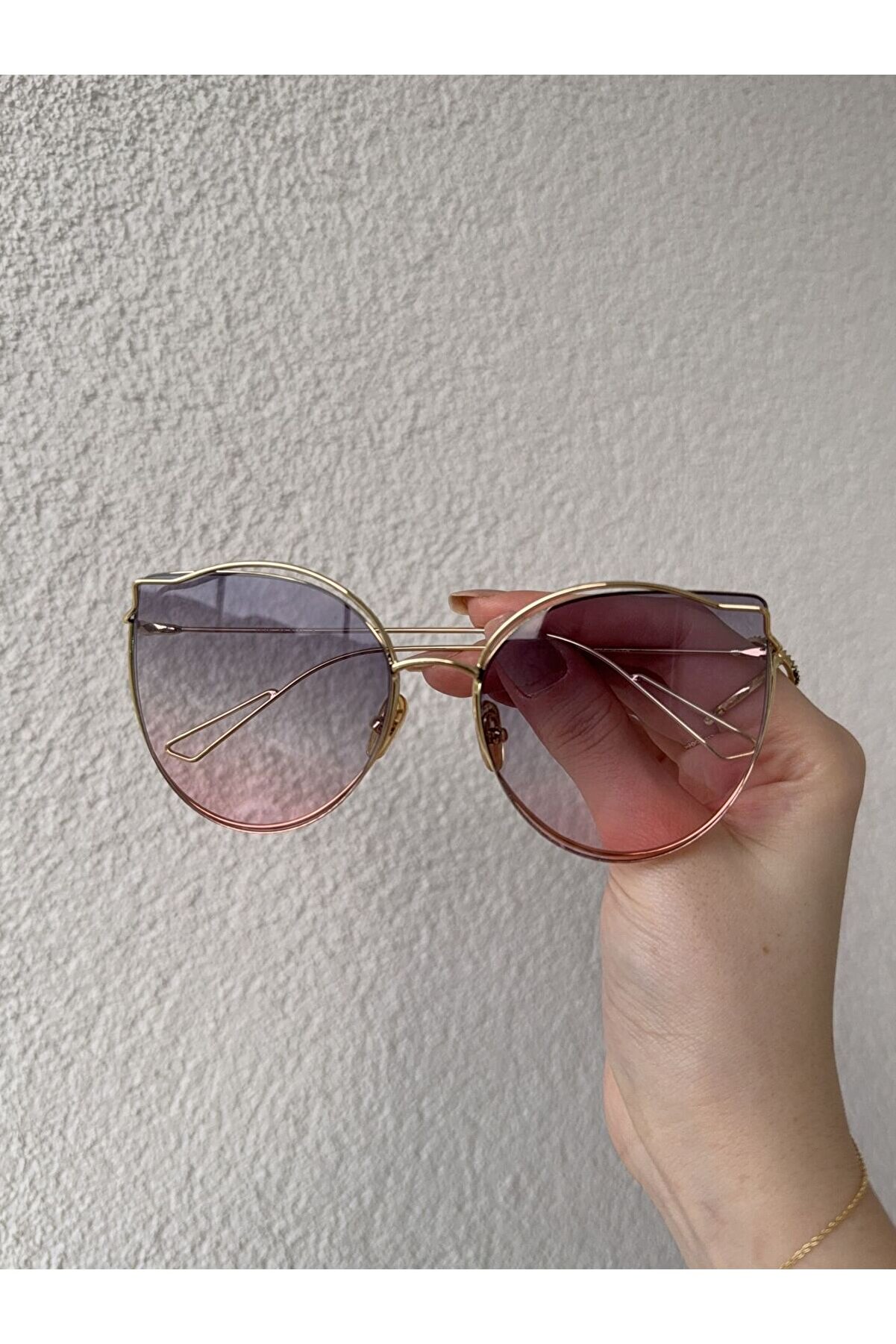 Ateli̇er Emi̇ne Gold Çerçeve Cat Eye Güneş Gözlüğü