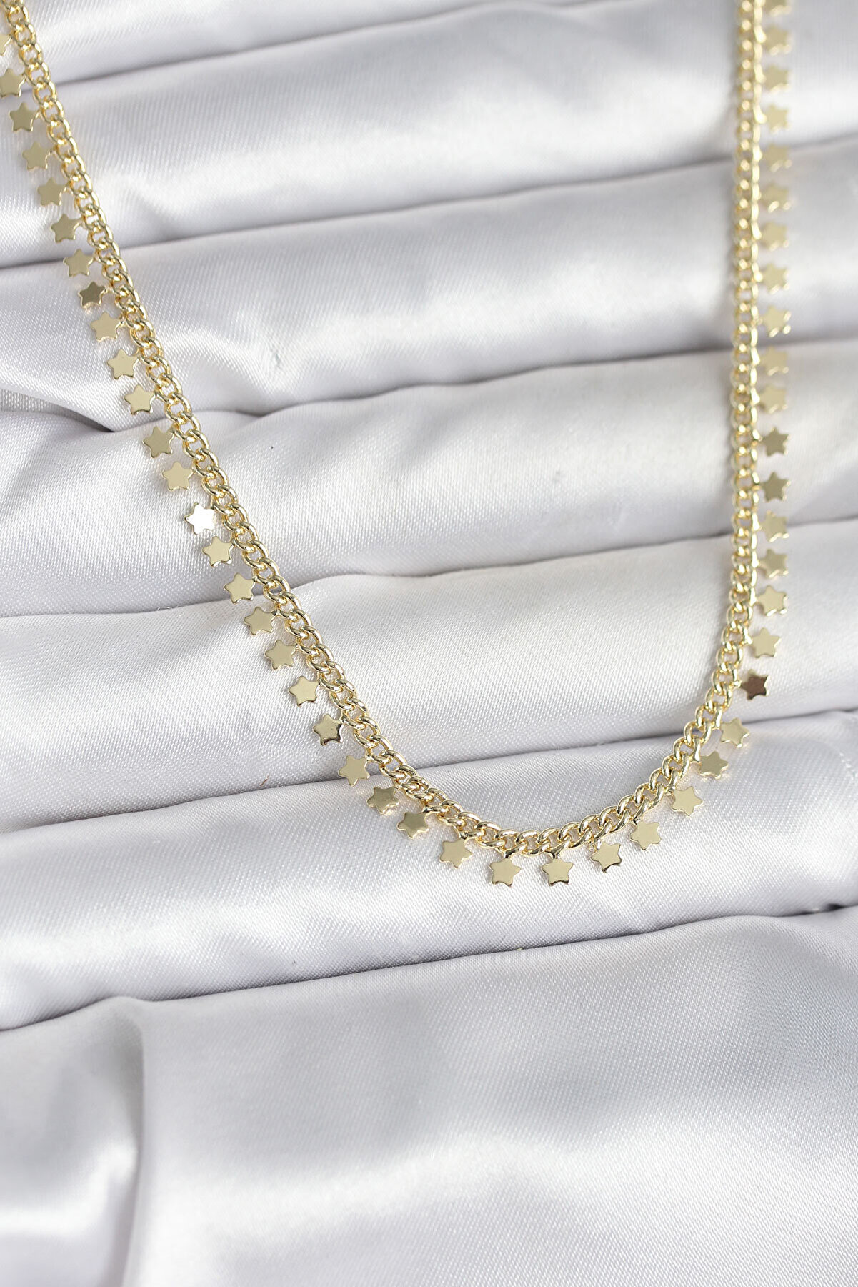 Clari̇ss Evyora Pi̇ri̇n&ccedil; Gold Renk Sıralı Yıldız Kadın Kolye