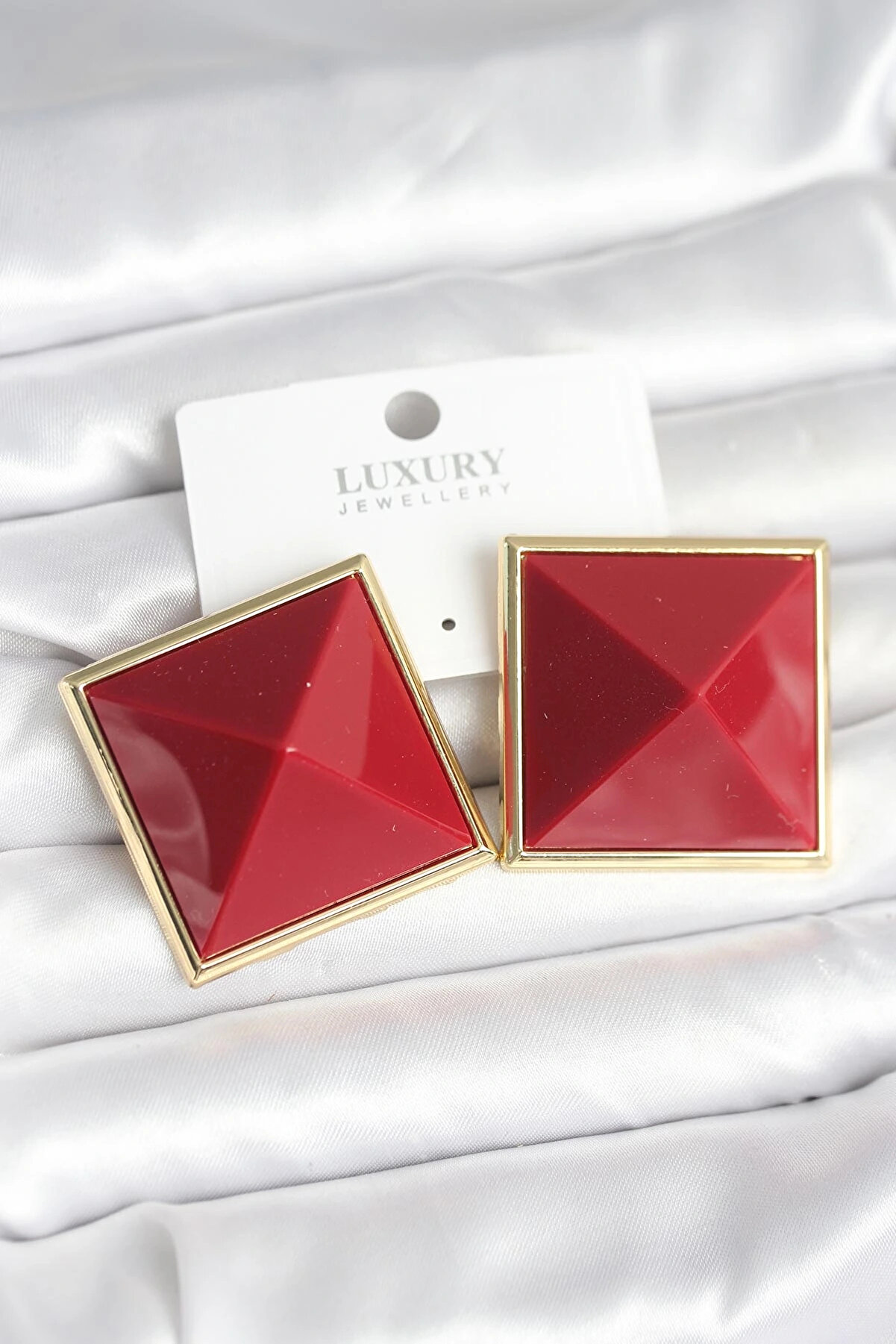 Clari̇ss Bfs Pi̇ri̇n&ccedil; Gold Renk Bordo Pi̇rami̇t Model Kadın K&uuml;pe