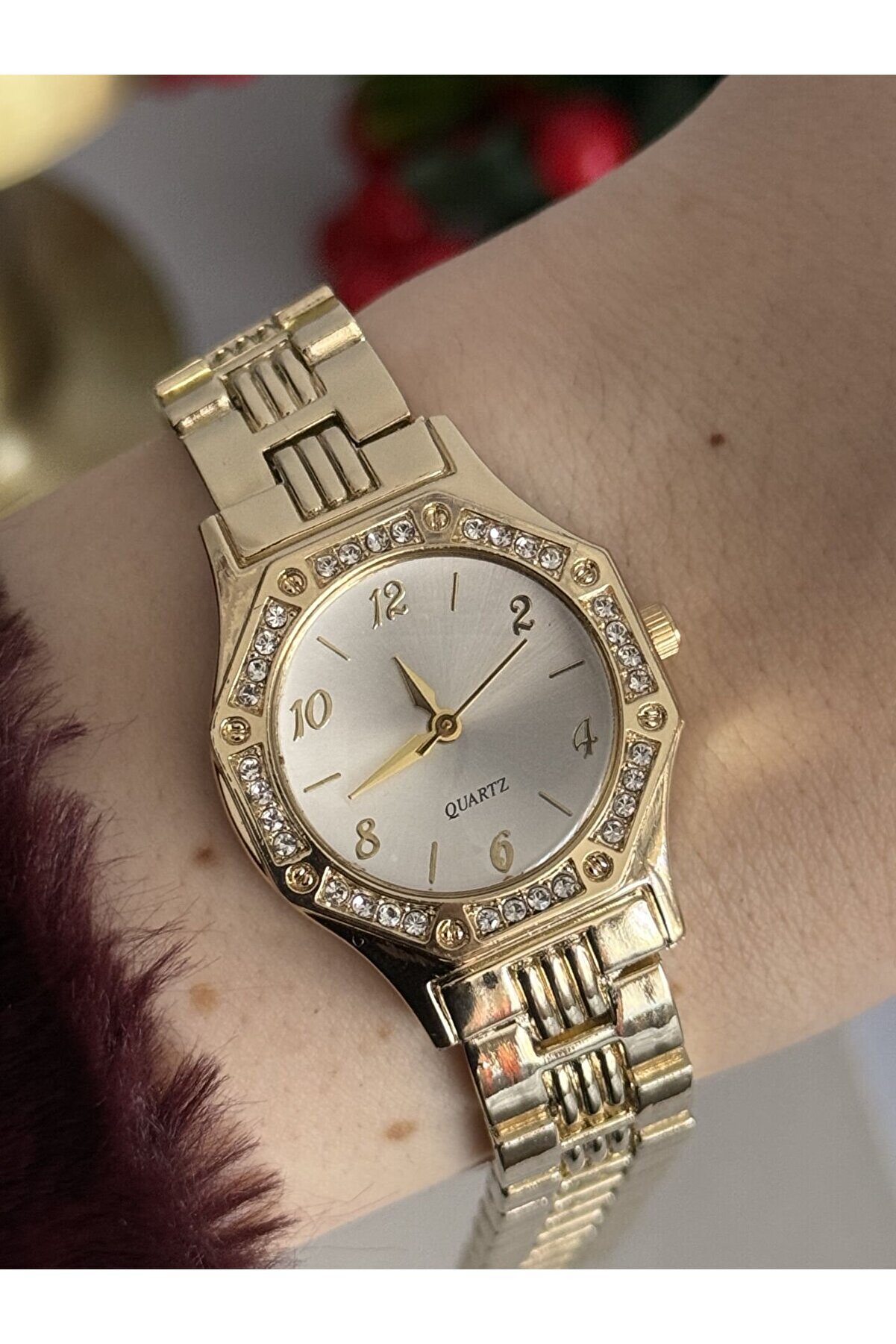 Ateli̇er Emi̇ne Gold Taş Detay Saat