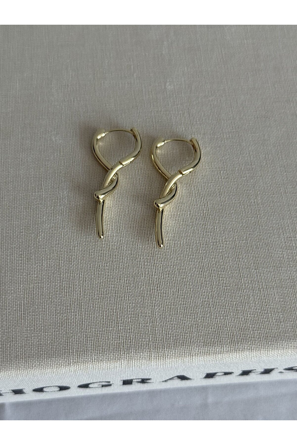 Ateli̇er Emi̇ne Düğüm Model Küpe