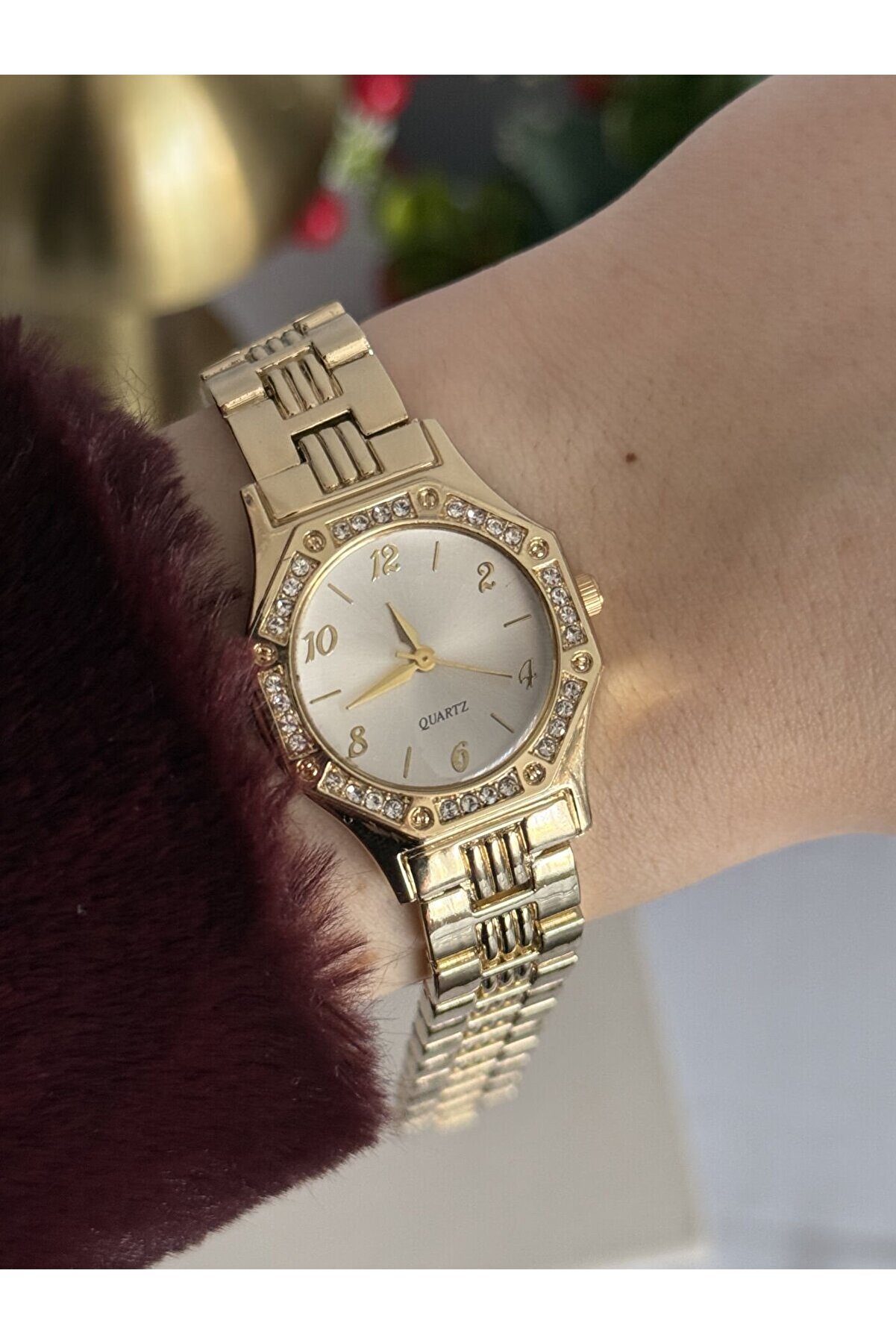Ateli̇er Emi̇ne Gold Taş Detay Saat