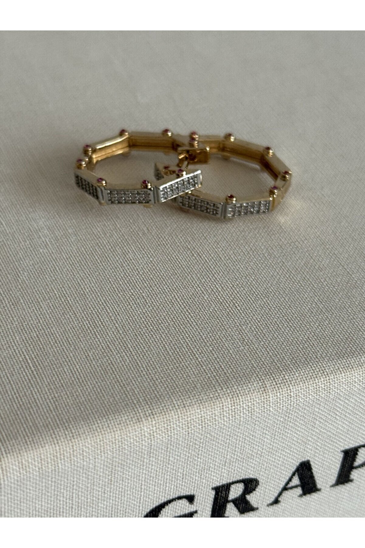 Ateli̇er Emi̇ne Zi̇rkon Detay Çokgen Küpe