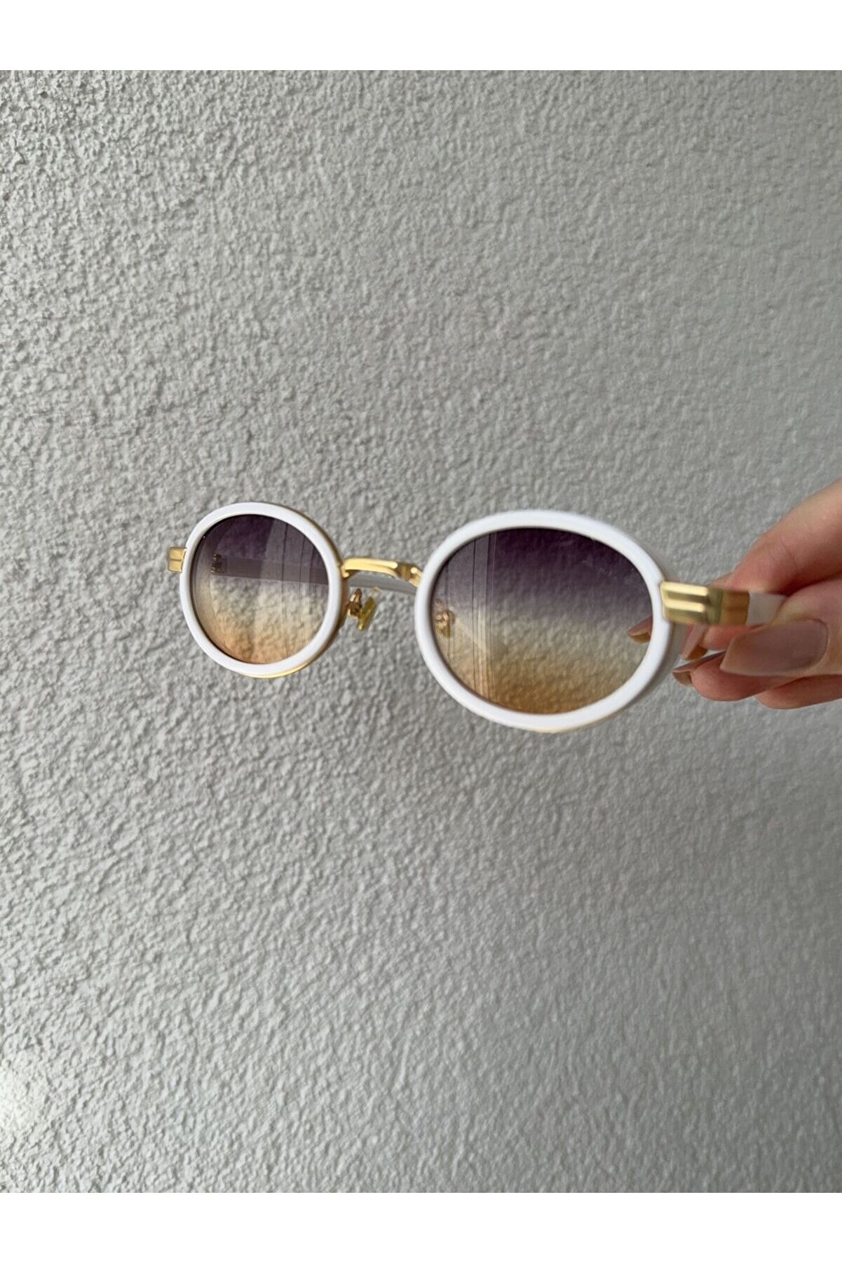 Ateli̇er Emi̇ne Renkli̇ Cam İkon Güneş Gözlüğü