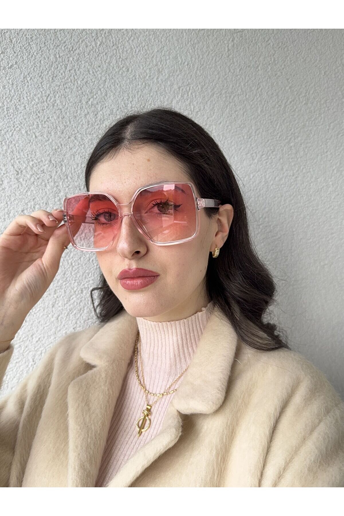 Ateli̇er Emi̇ne Pi̇nky Güneş Gözlüğü