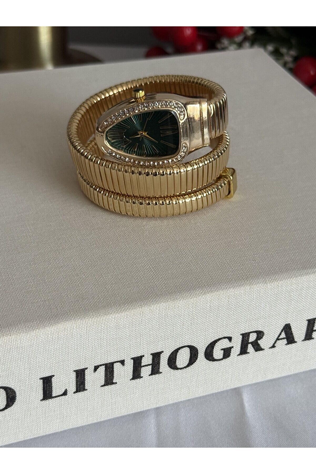 Ateli̇er Emi̇ne Yeşi̇l Cam Yılan Saat