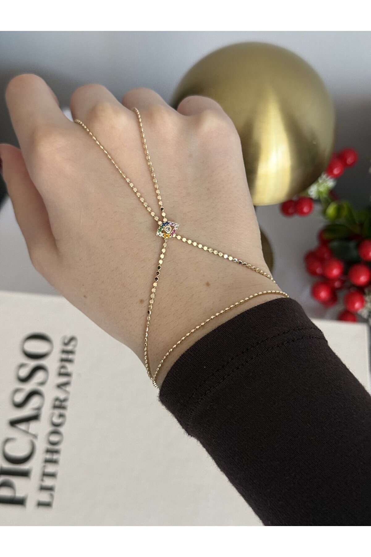 Ateli̇er Emi̇ne Renkli̇ Evi̇l Eye Şahmeran