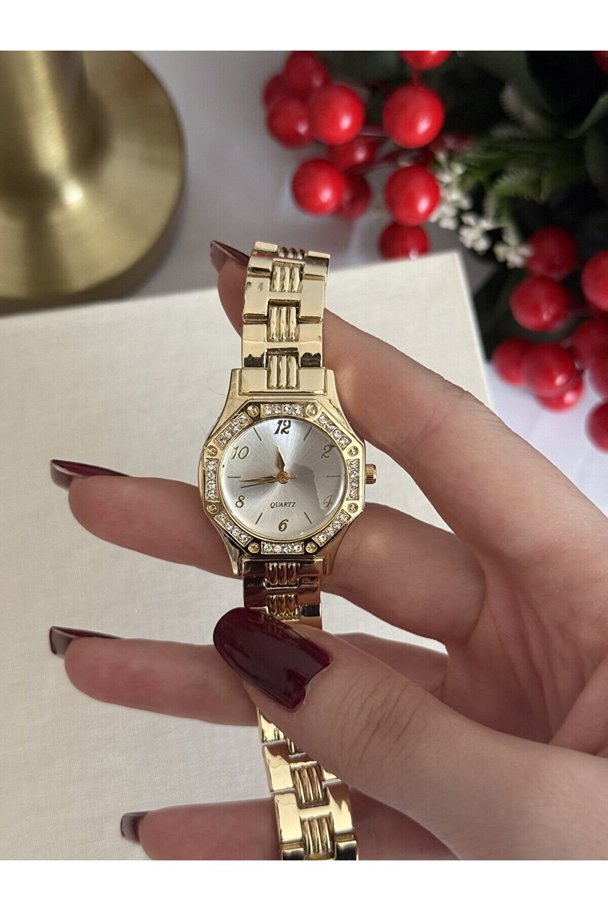 Ateli̇er Emi̇ne Gold Taş Detay Saat