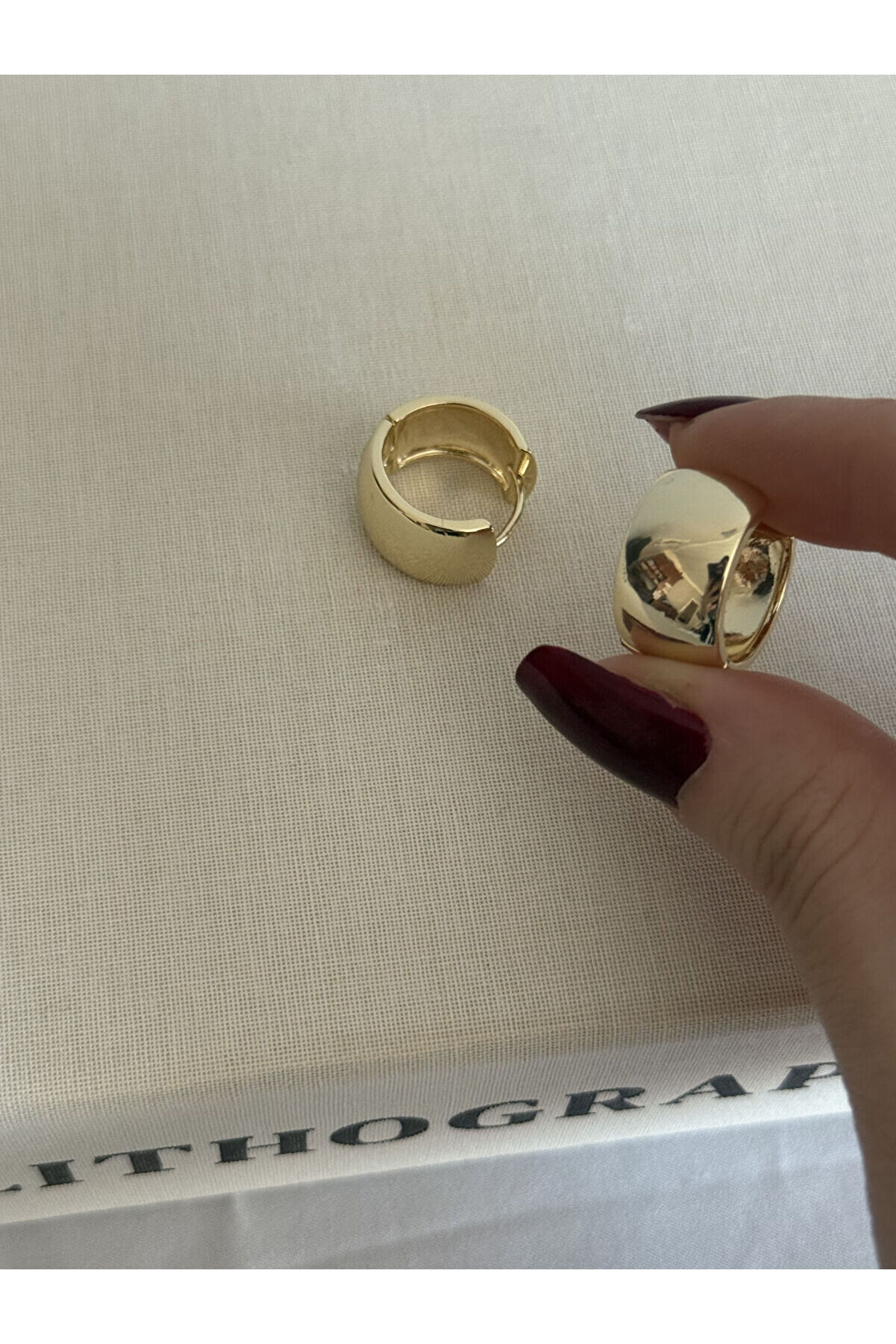 Ateli̇er Emi̇ne İri̇ Bombe Gold Küpe