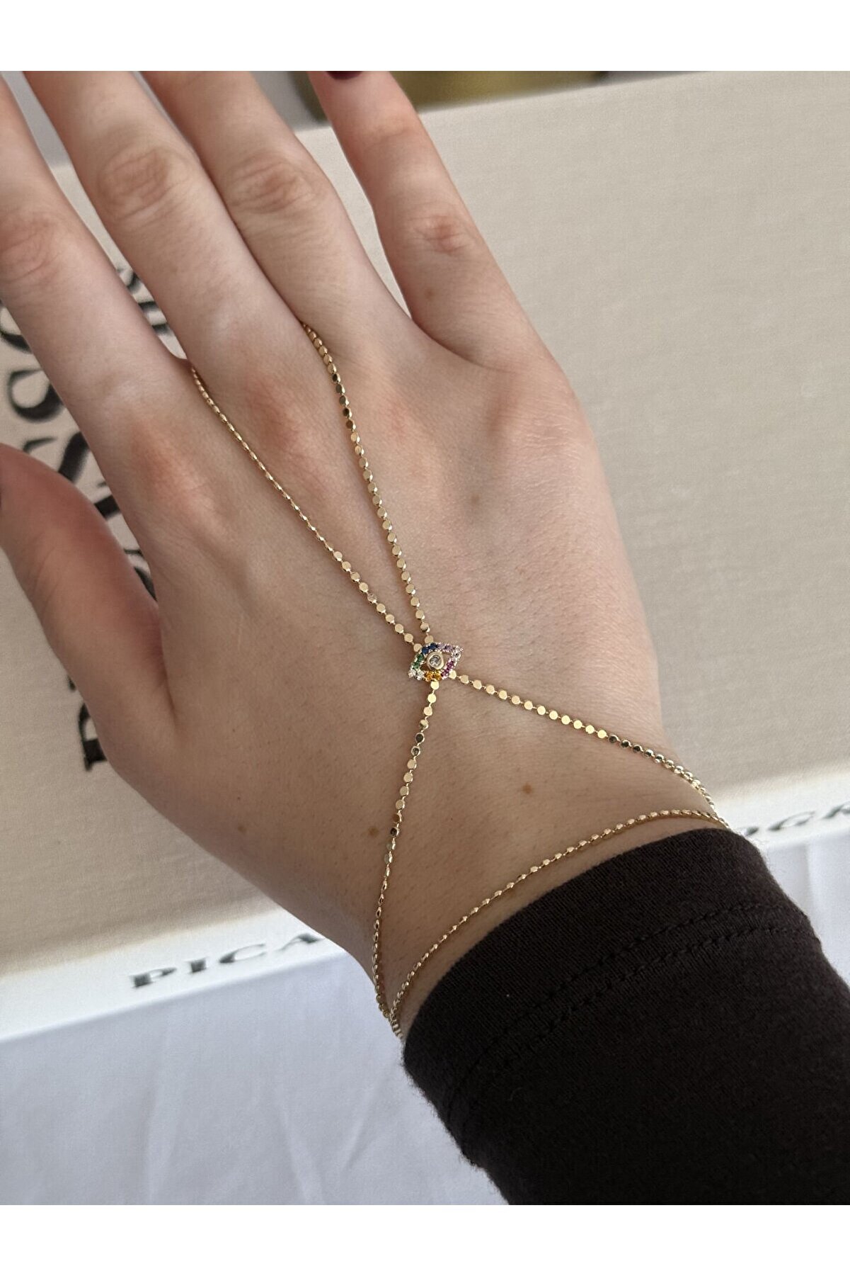 Ateli̇er Emi̇ne Renkli̇ Evi̇l Eye Şahmeran