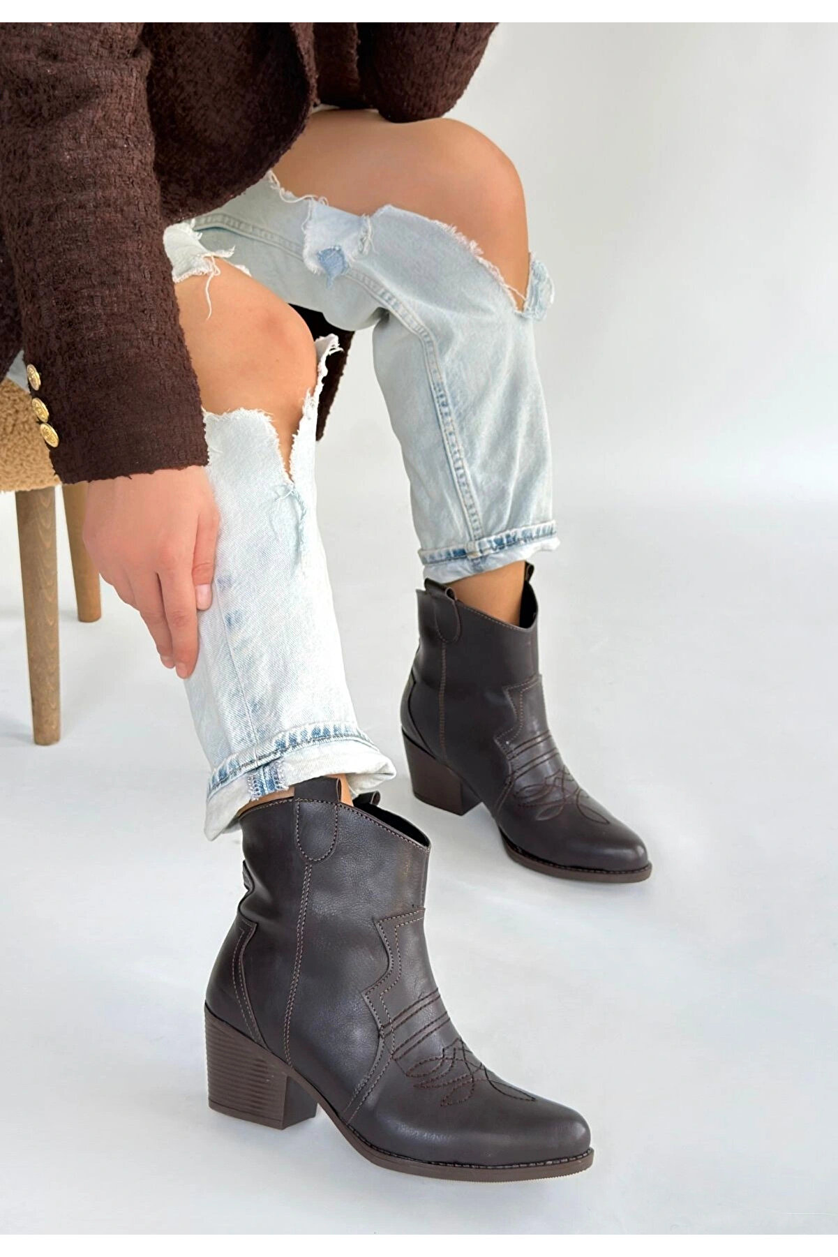 Buti̇k Akver Acı Kahve Ci̇lt Topuklu Bot