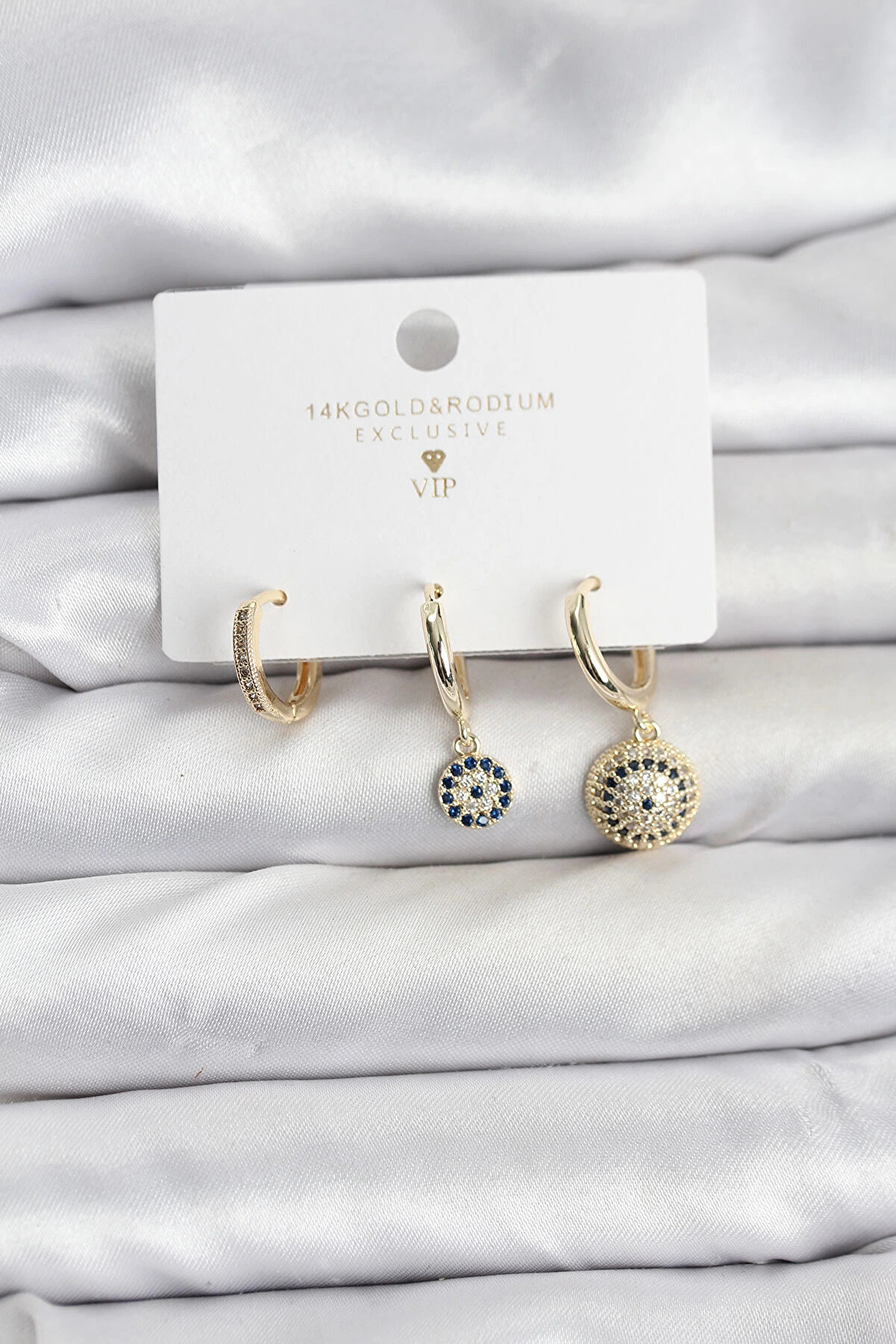 Buti̇k Nazar Model Gold Renk Pi̇ri̇n&ccedil; 3 L&uuml; Kadın K&uuml;pe Seti̇