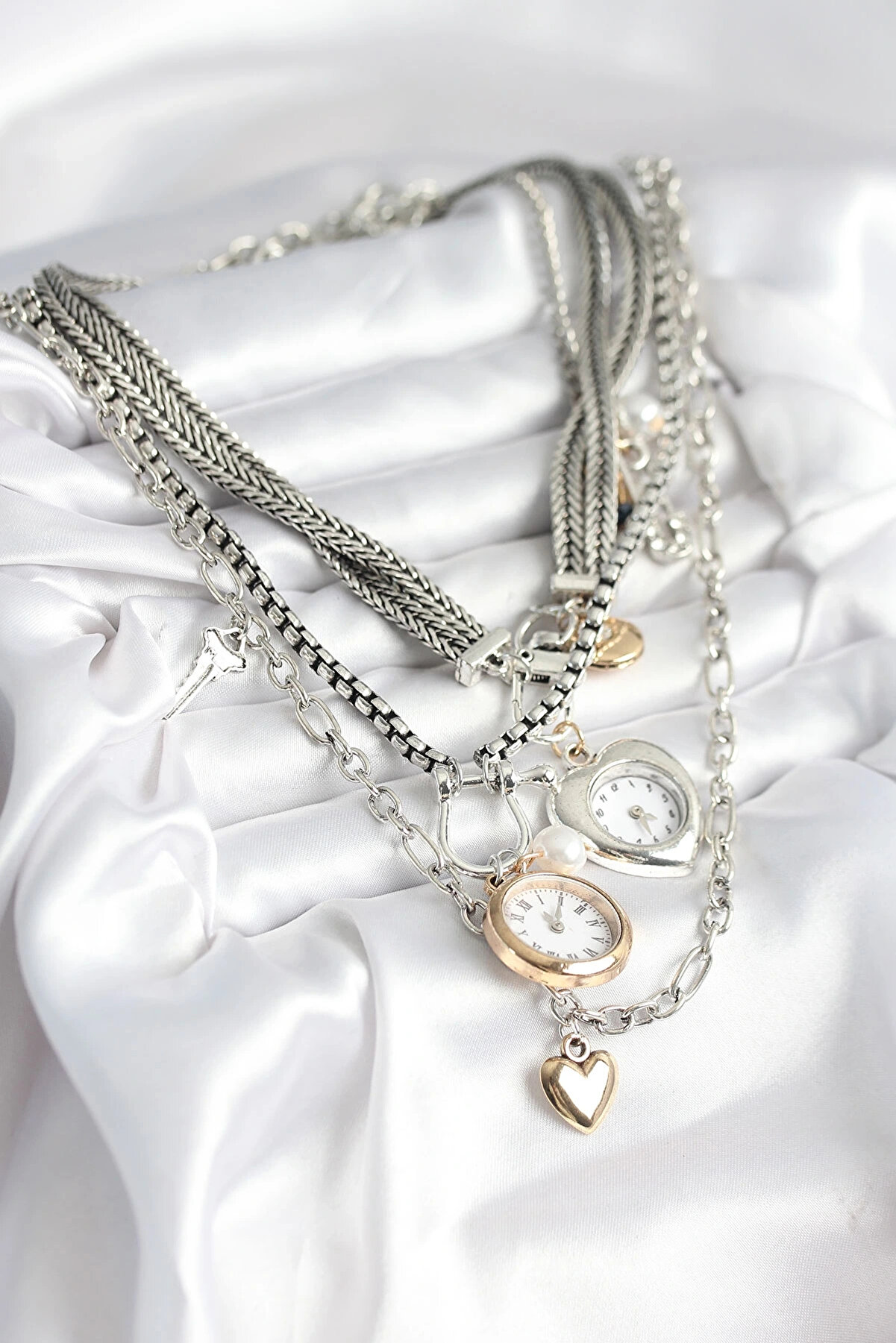 Clari̇ss Otanti̇k G&uuml;m&uuml;ş Renk Kadın Kolye Kombi̇ni̇