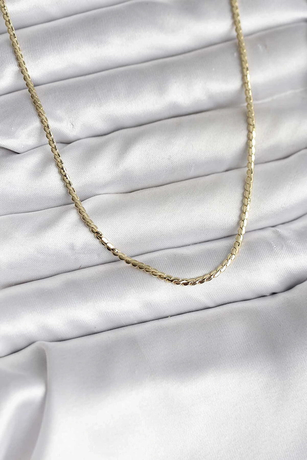 Shauan 14K Gold Renk Kaplama Ezme Zi̇nci̇r Model Cm Kadın Kolye