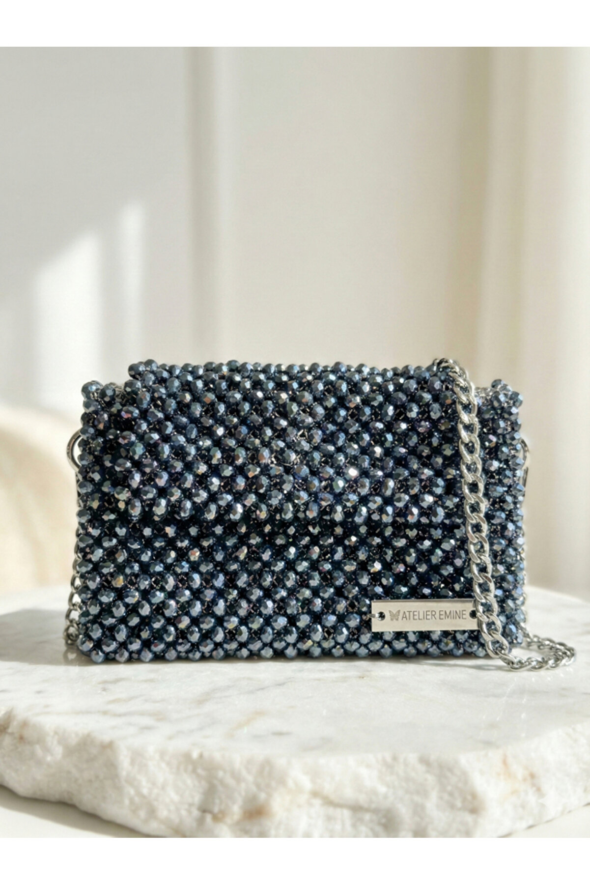 Ateli̇er Emi̇ne Moonstone Charcoal Creme – Özel Üreti̇m Kri̇stal Çanta