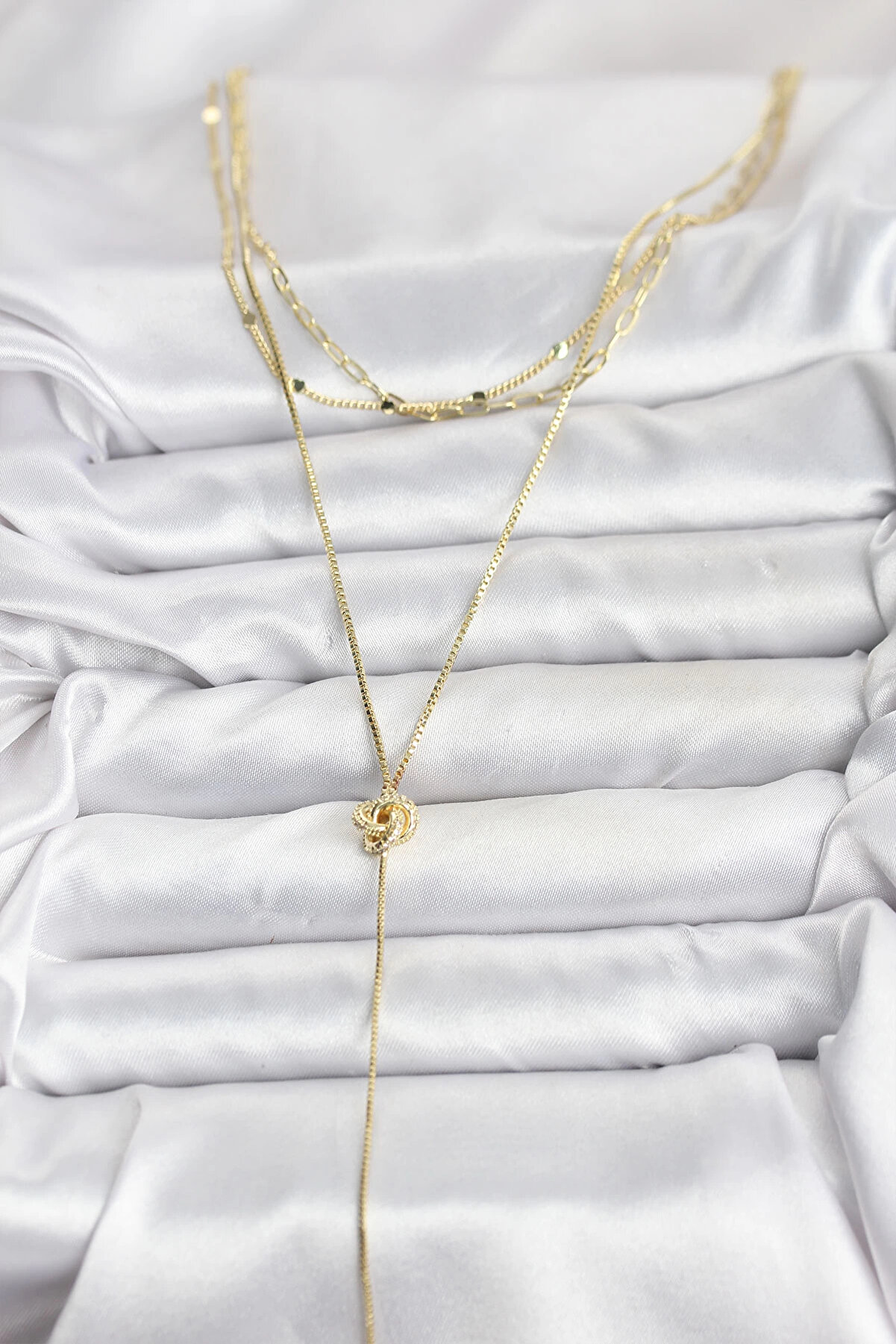 Buti̇k Pi̇ri̇n&ccedil; Gold Renk D&uuml;ğ&uuml;m Model Detaylı 3 L&uuml; Kombi̇n Y Kadın Kolye