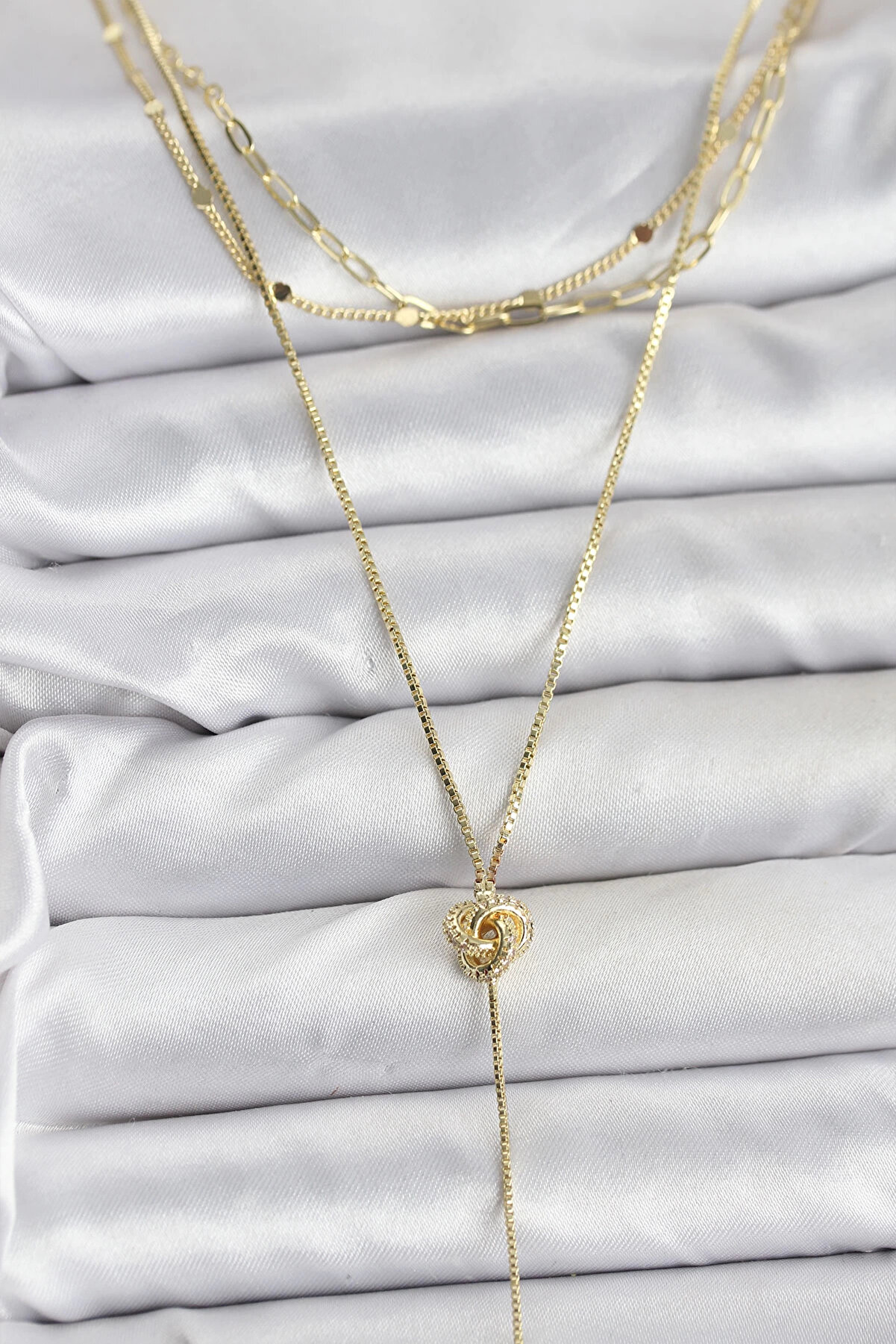 Buti̇k Pi̇ri̇n&ccedil; Gold Renk D&uuml;ğ&uuml;m Model Detaylı 3 L&uuml; Kombi̇n Y Kadın Kolye