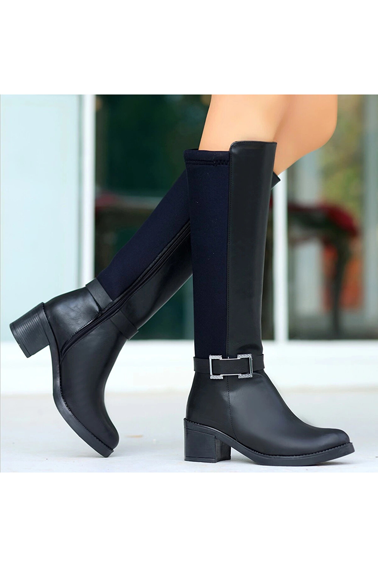 Buti̇k Emrat Si̇yah Ci̇lt Topuklu &Ccedil;i̇zme