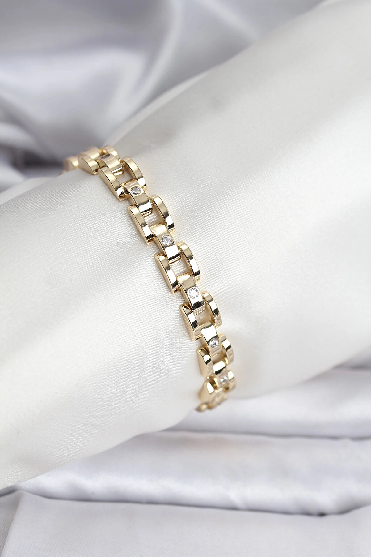 Shauan 14K Gold Renk Kaplama Zi̇rkon Taşlı Cm Kadın Bi̇lekli̇k