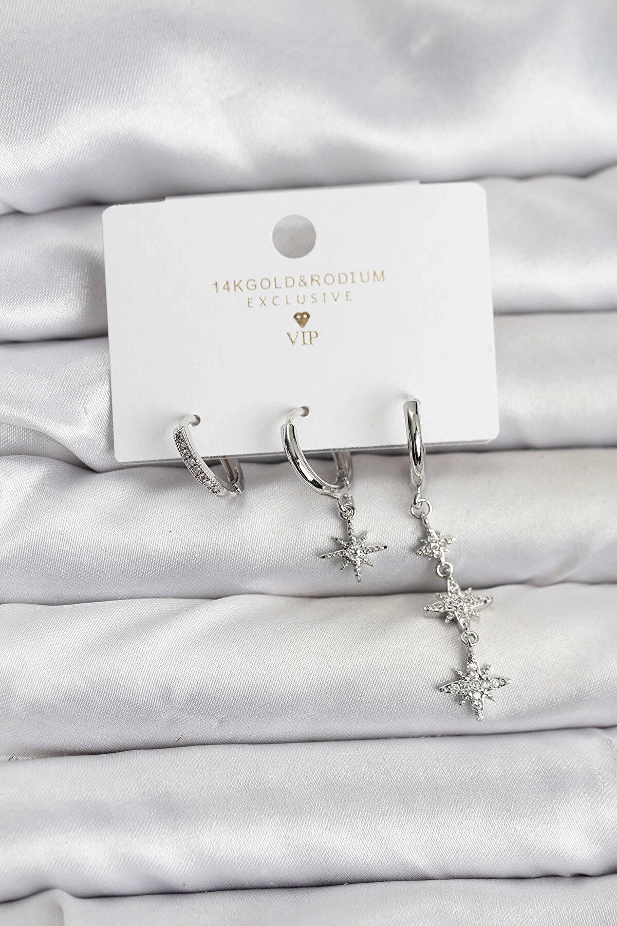 Buti̇k Kutup Yıldızı Model G&uuml;m&uuml;ş Renk Pi̇ri̇n&ccedil; 3 L&uuml; Kadın K&uuml;pe Seti̇