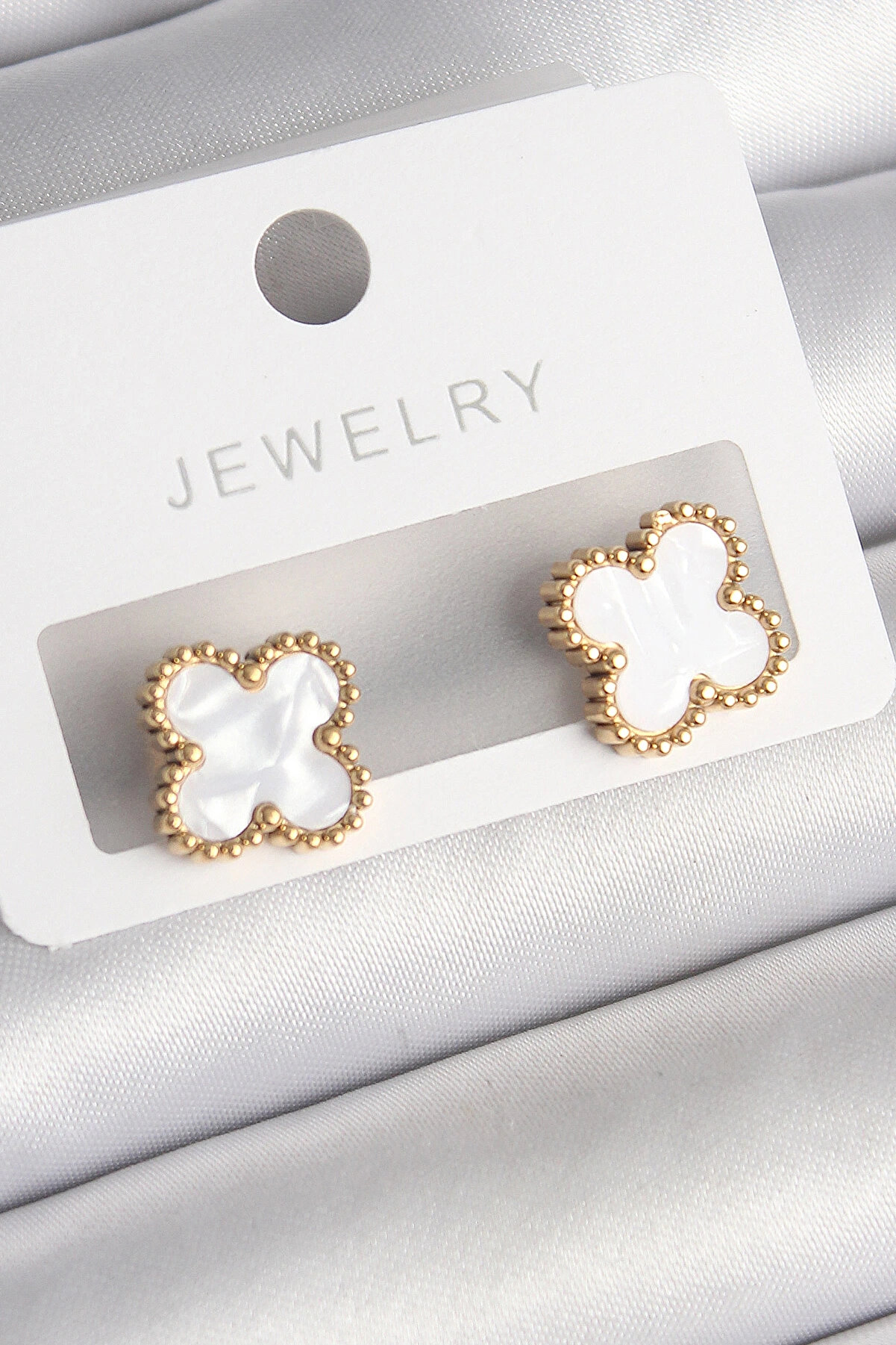 Shopwave 316L &Ccedil;eli̇k Gold Renk Beyaz Mi̇neli̇k Yonca Model Kadın K&uuml;pe