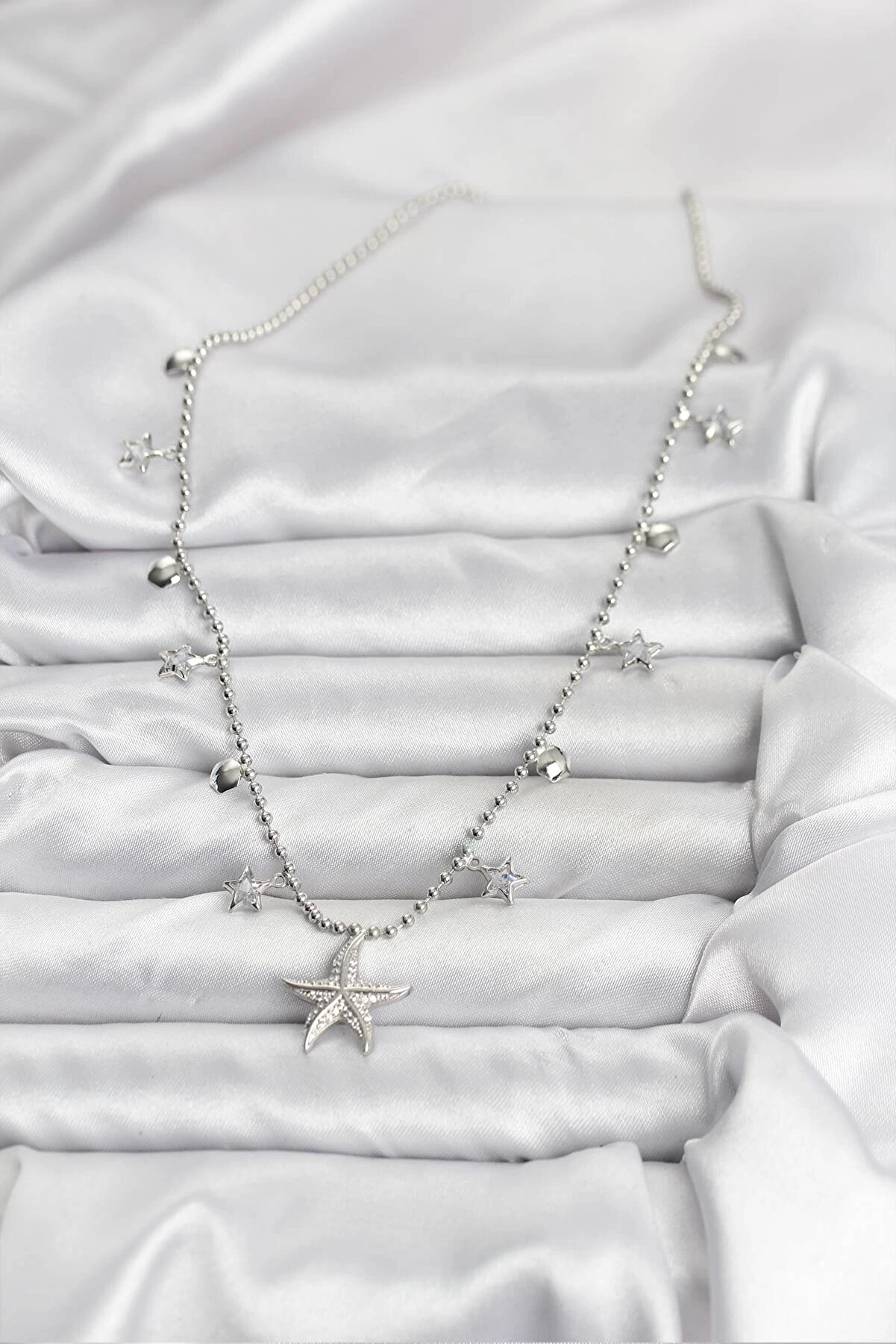 Buti̇k Pi̇ri̇n&ccedil; G&uuml;m&uuml;ş Renk Zi̇rkon Taşlı Deni̇z Yıldızı Model Kadın Kolye