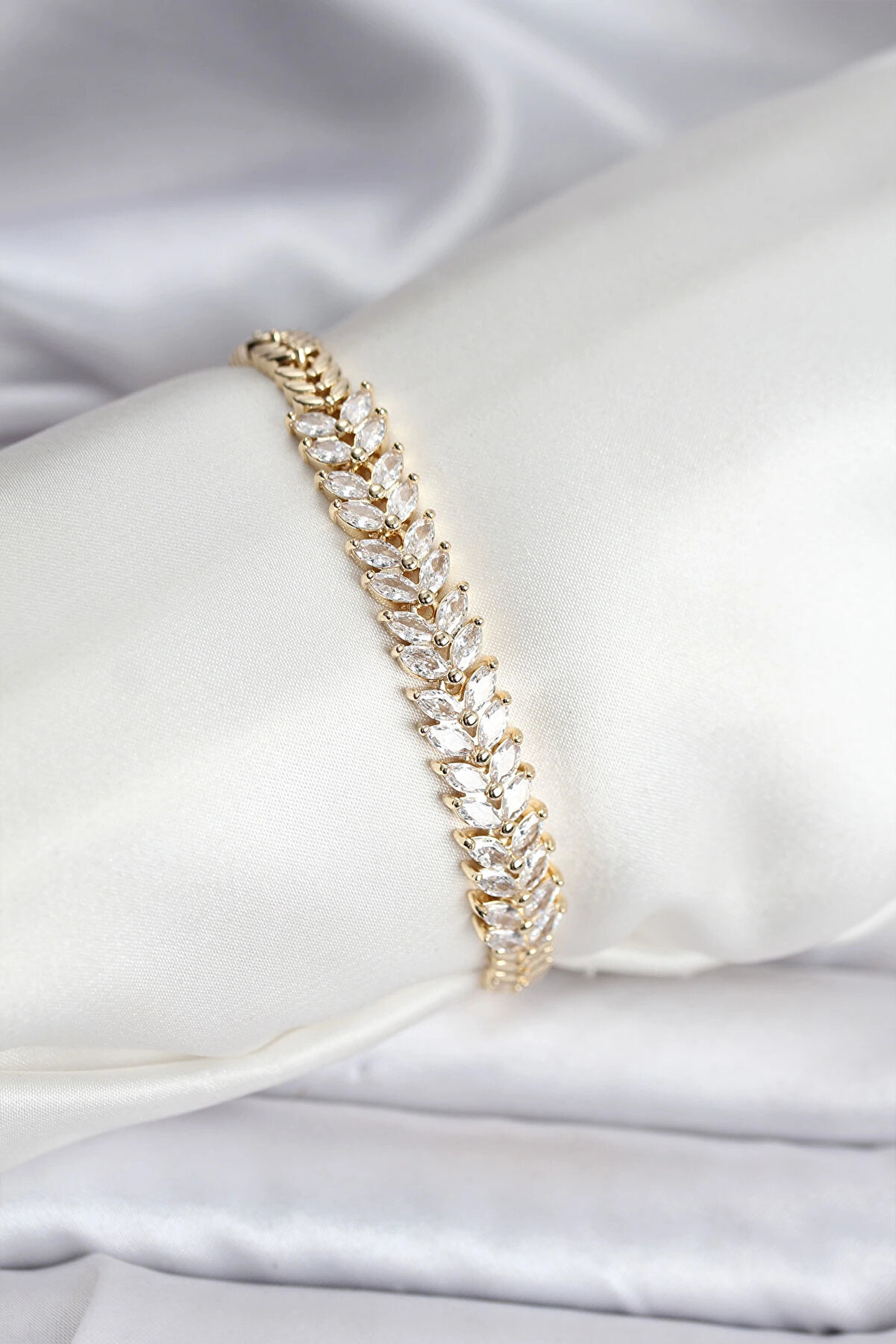 Wi̇ndora Harmonyaura 14K Gold Renk Kaplama Başak Model Zi̇rkon Taşlı Cm Kadın Bi̇lekli̇k