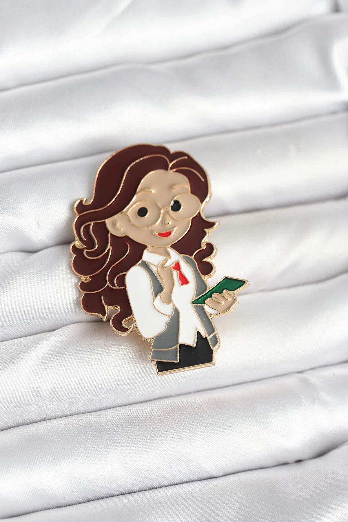 Buti̇k &Ouml;ğretmen Fi̇g&uuml;r Broş