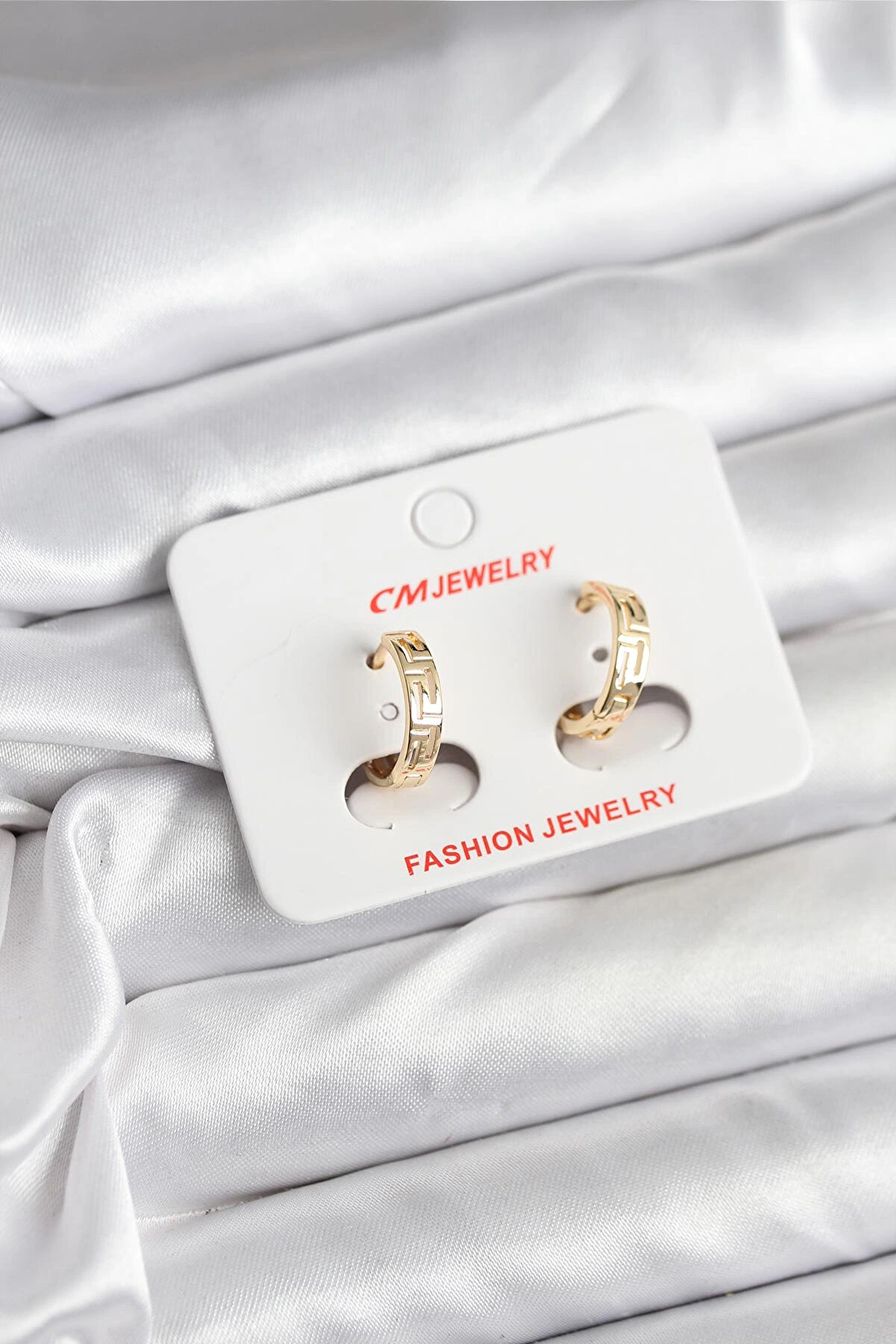 Buti̇k 14K Gold Renk Kaplama Cm Kadın K&uuml;pe