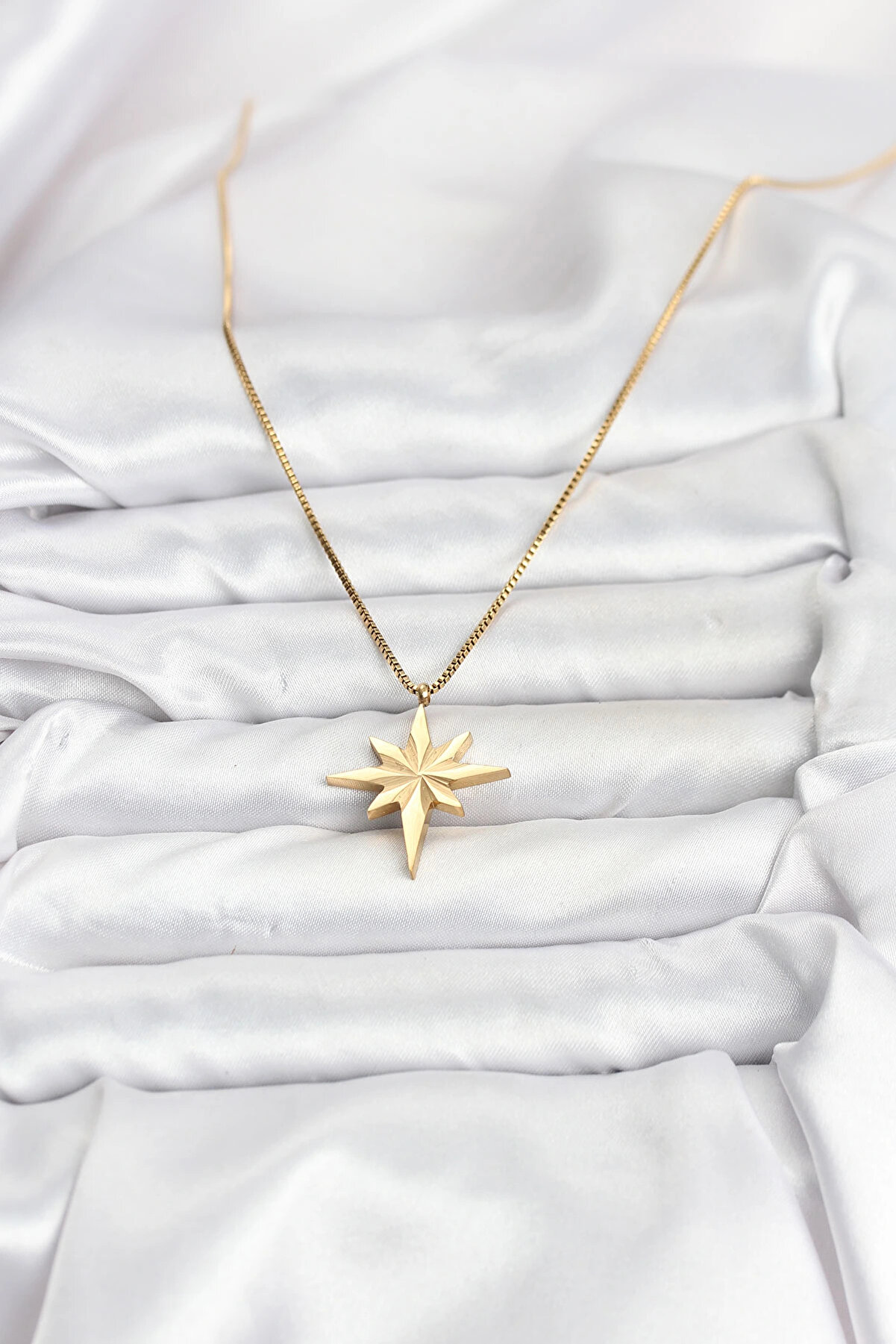 Buti̇k 316L &Ccedil;eli̇k Zi̇nci̇r Gold Renk Kutup Yıldızı Model 60 Cm Zi̇nci̇r Kadın Kolye