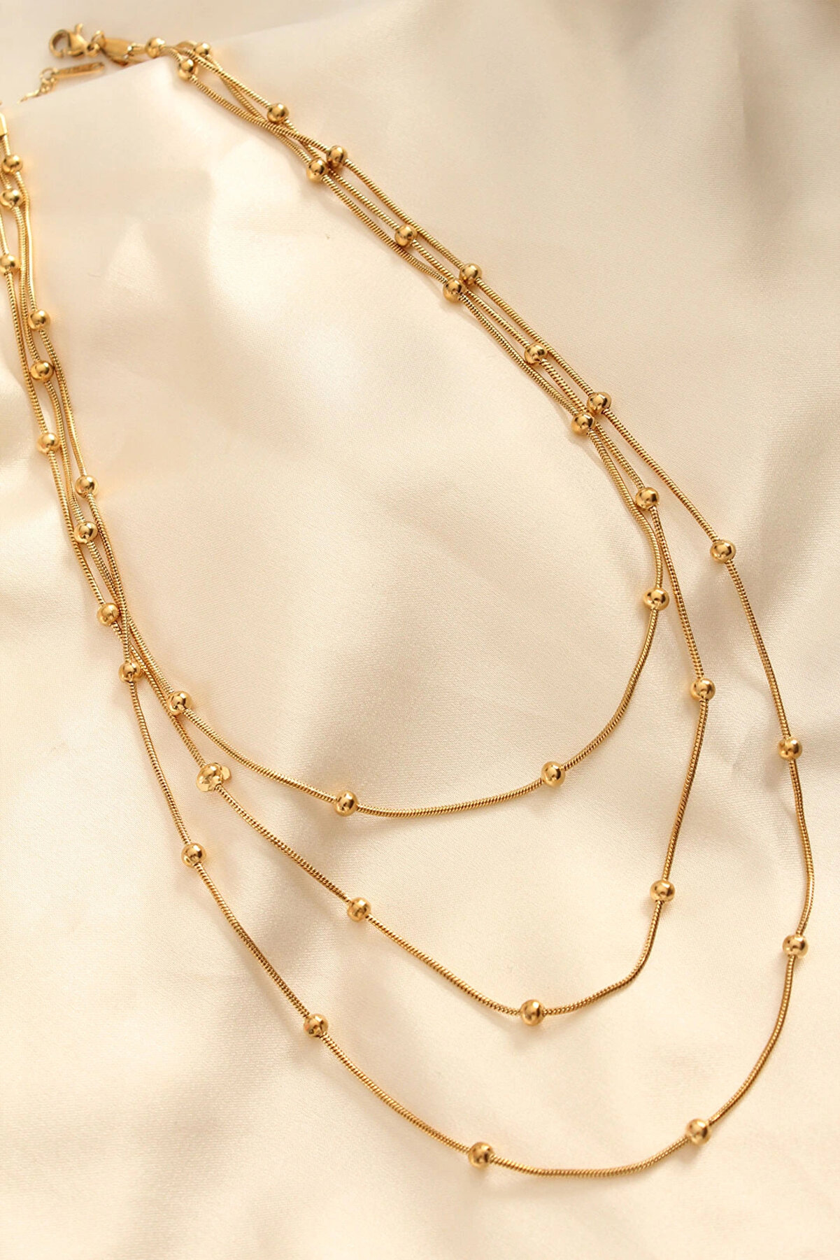 Buti̇k &Ccedil;eli̇k Altın Renkli̇ Top&ccedil;uk Tasarımlı &Ccedil;oklu Kolye