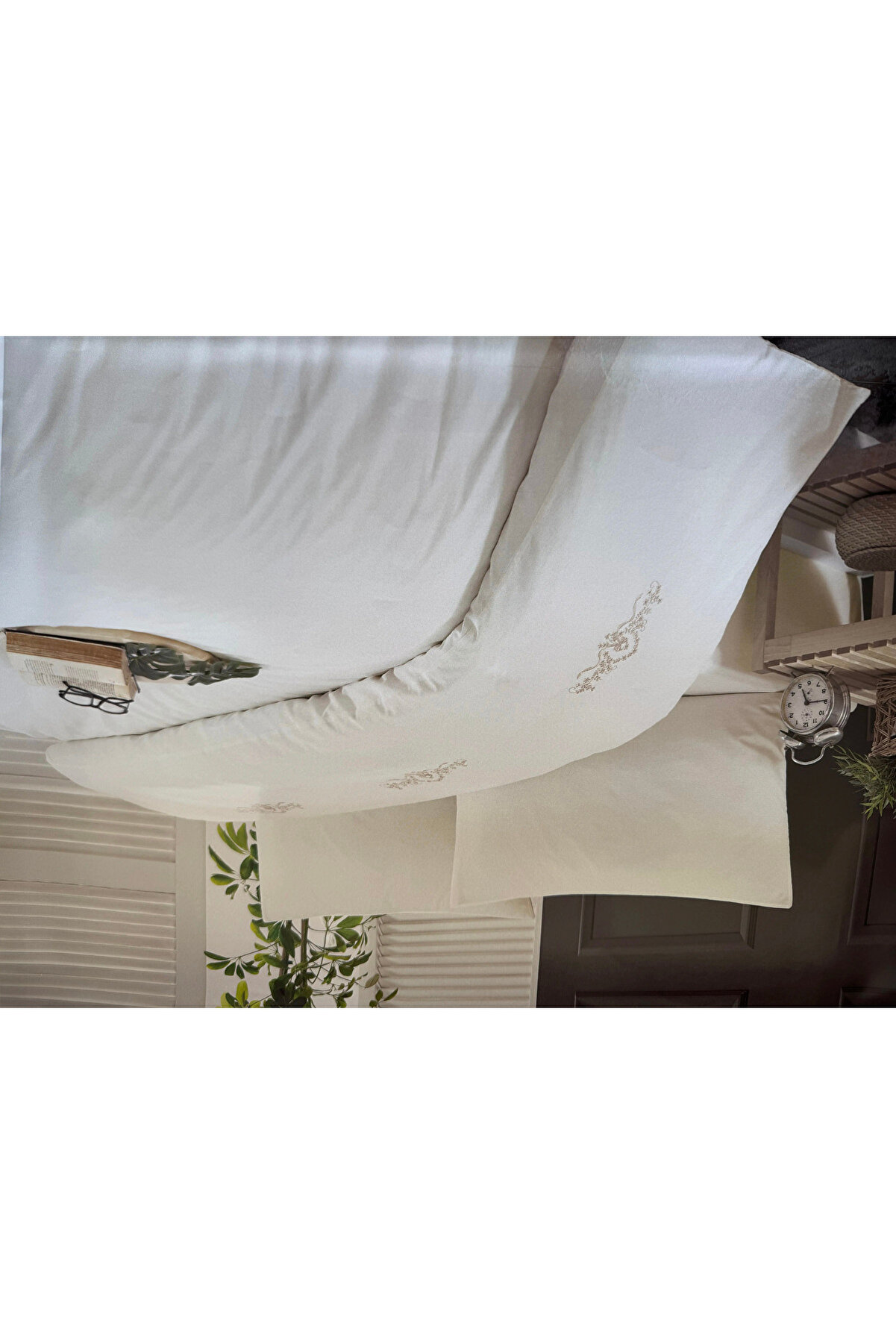 Deco Bi̇anca Beyaz Nakışlı Ranforce Nevresi̇m Takımı