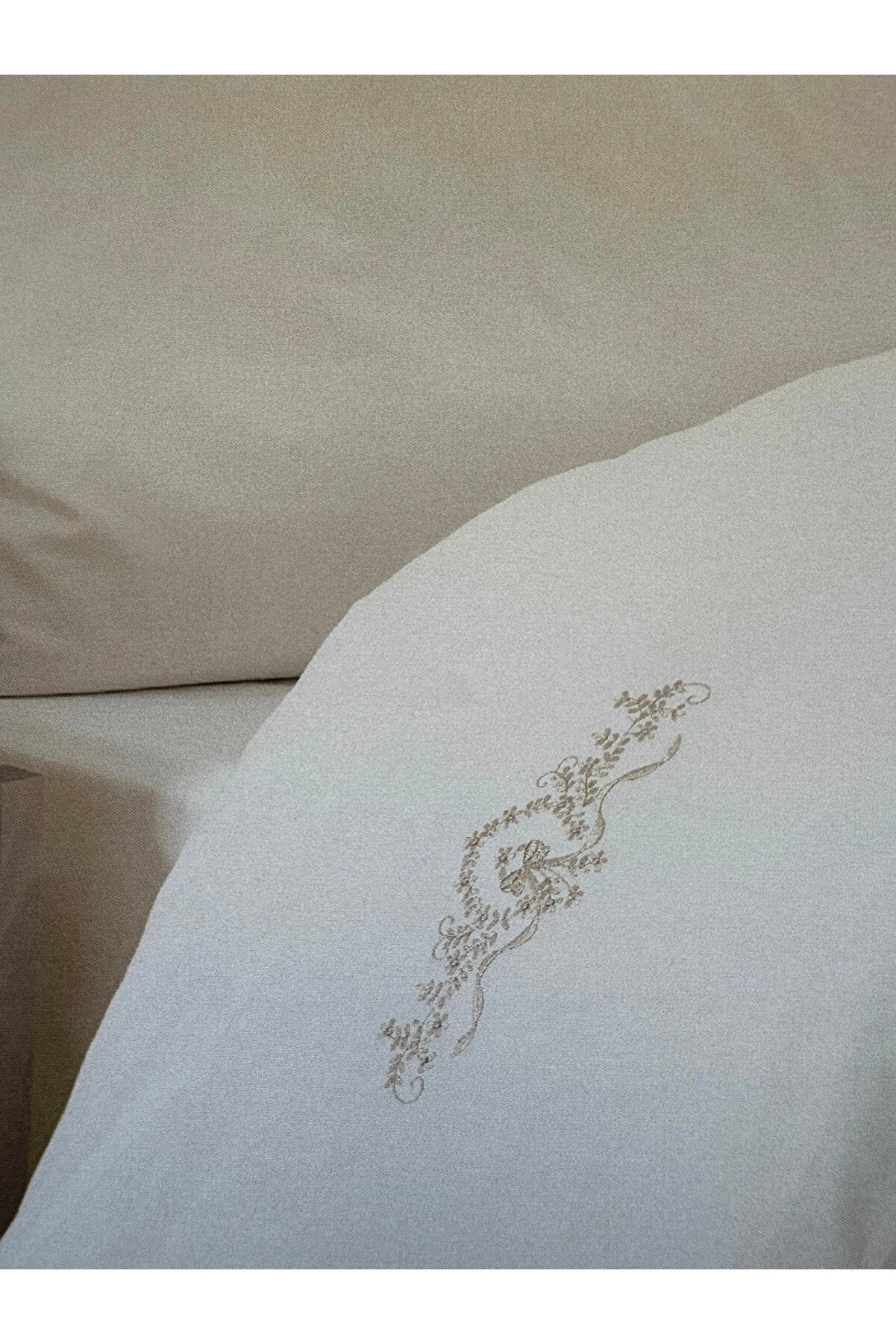 Deco Bi̇anca Beyaz Nakışlı Ranforce Nevresi̇m Takımı