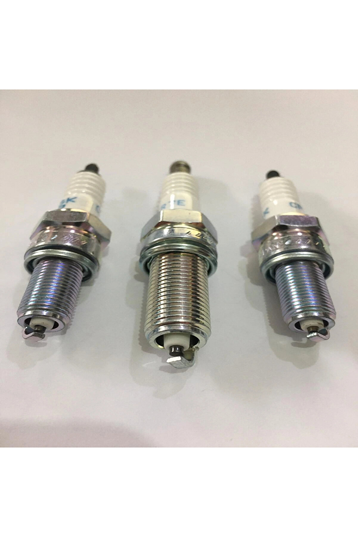 Ngk Bajaj Pulsar Buji̇ Seti̇ 3L&uuml; Lkar Cr9E Seti̇