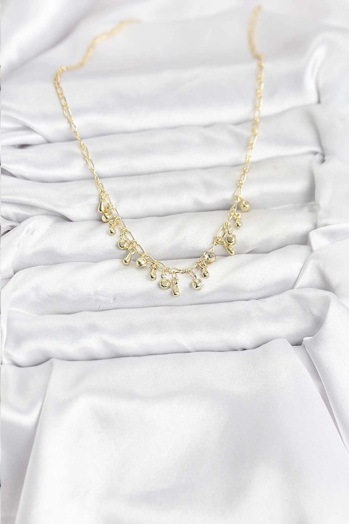 Buti̇k 316L &Ccedil;eli̇k Zi̇nci̇r Gold Renk Kadın Kolye