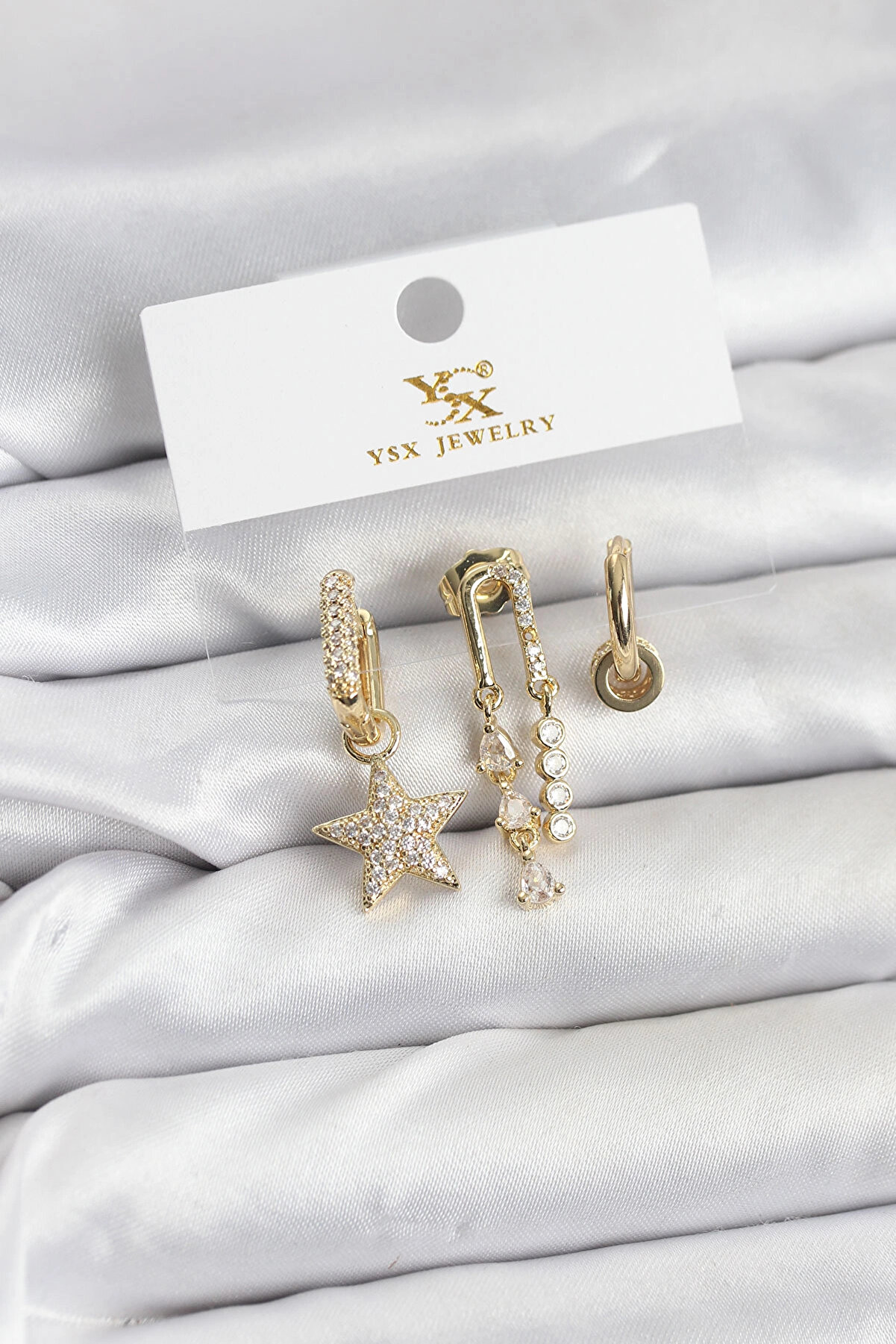 Buti̇k Pi̇ri̇n&ccedil; Gold Renk Zi̇rkon Taşlı Yıldız Vi̇ntage Model Ysx Tri̇o K&uuml;pe Seti̇