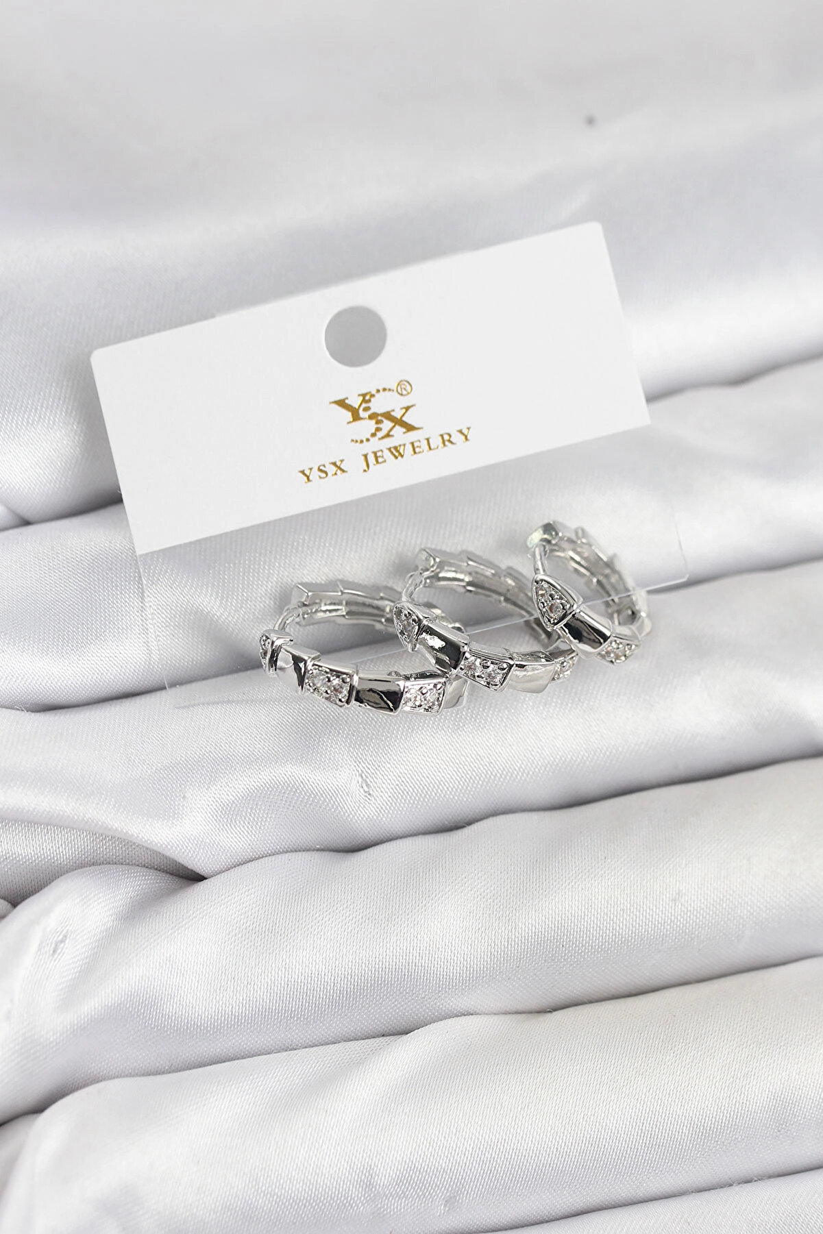 Buti̇k Pi̇ri̇n&ccedil; G&uuml;m&uuml;ş Renk Zi̇rkon Taşlı Halka Yılan Model Ysx Tri̇o K&uuml;pe Seti̇