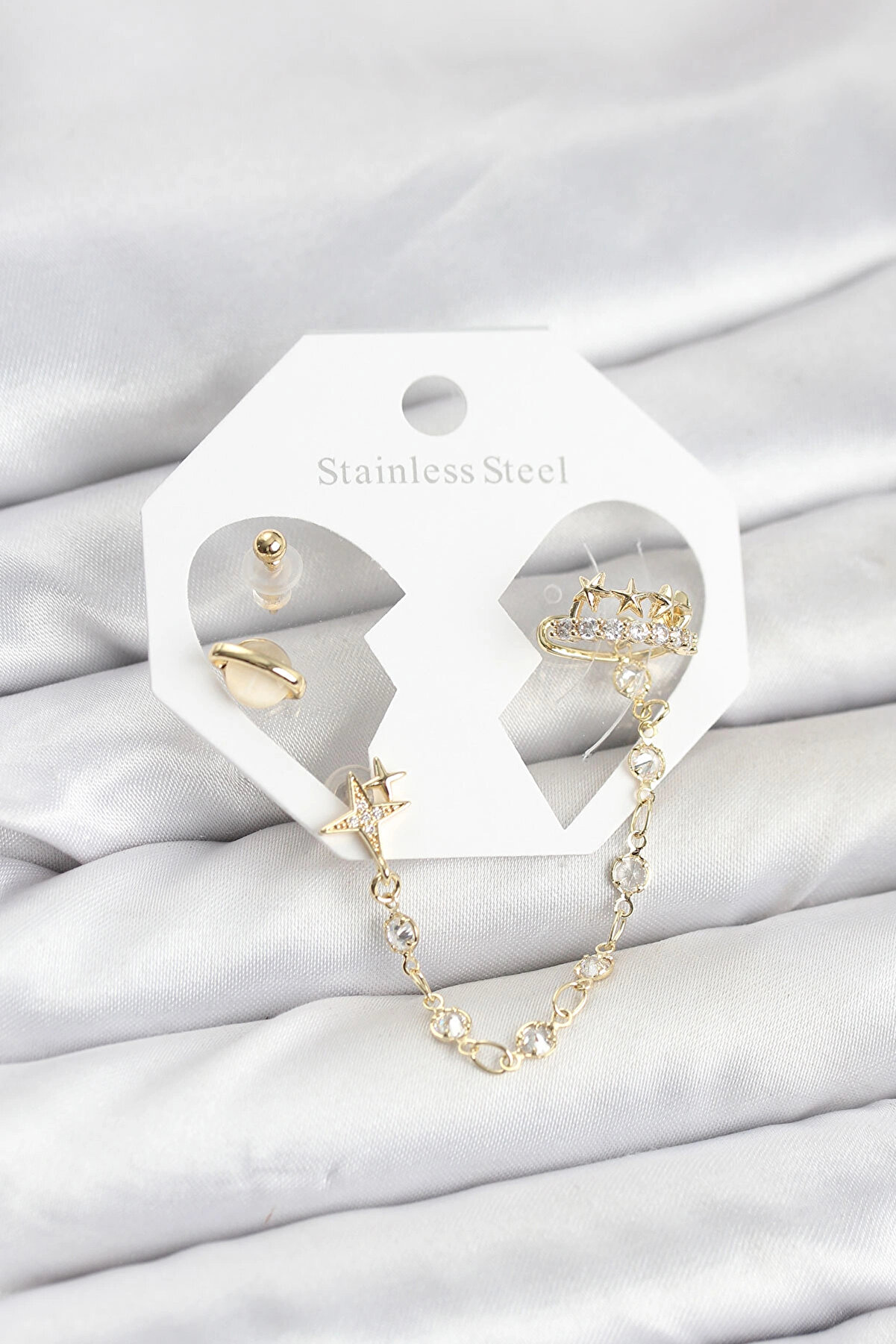 Buti̇k Pi̇ri̇n&ccedil; Gold Renk Uzay Model Zi̇nci̇r Bağlantılı Ear Cuff K&uuml;pe Seti̇