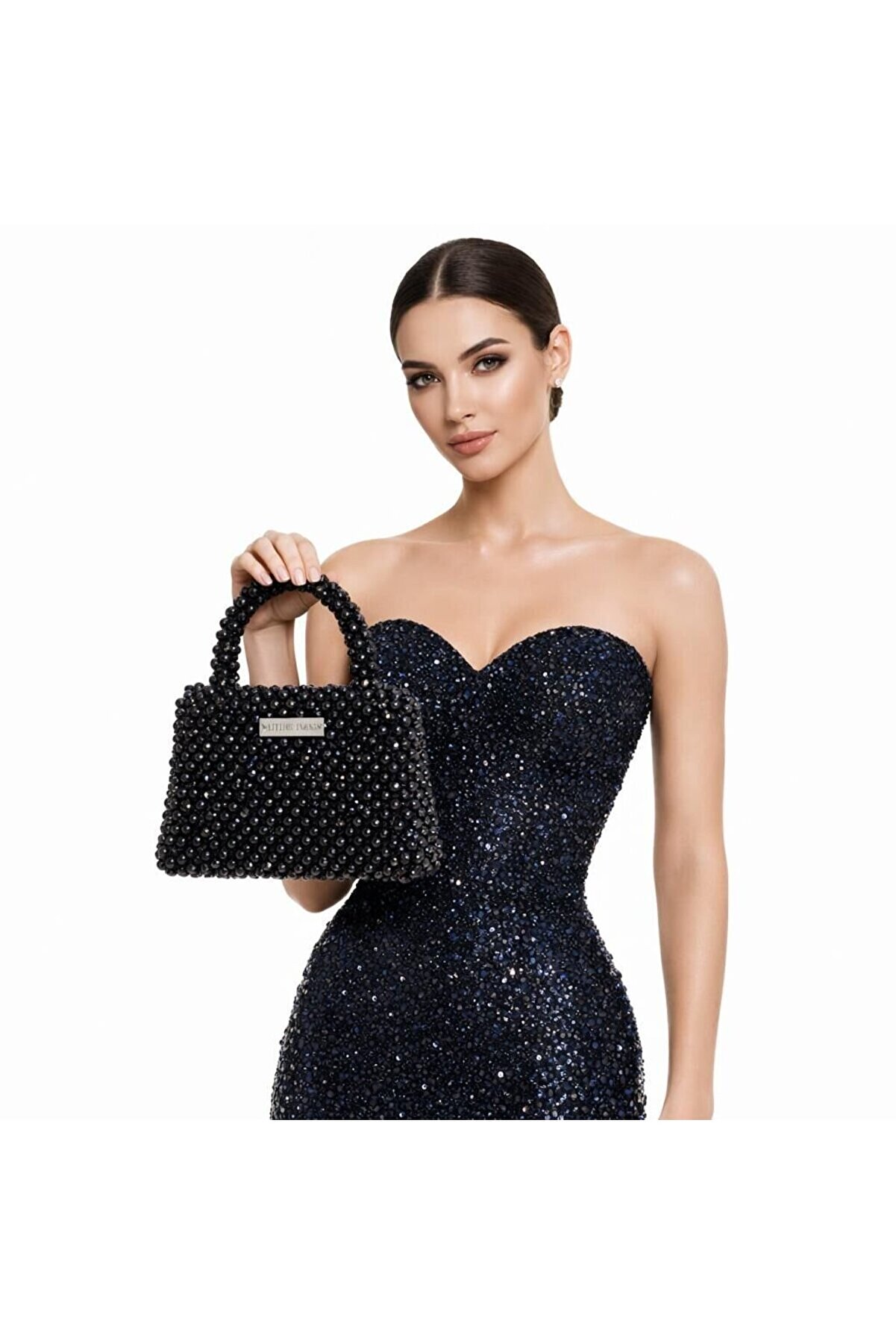 Ateli̇er Emi̇ne Bi̇anca Cavi̇ar