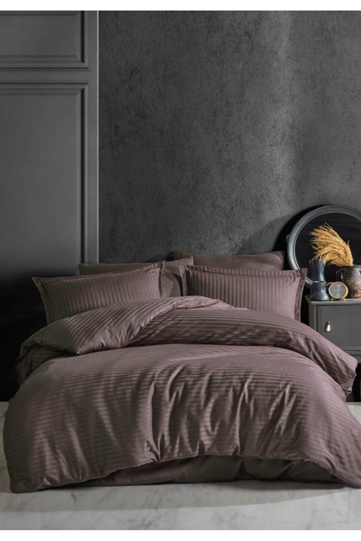 Ethab Ti̇caret &Ccedil;i̇zgi̇li̇ Tek Ki̇şi̇li̇k Saten Nev Takımı Koyu Kahve