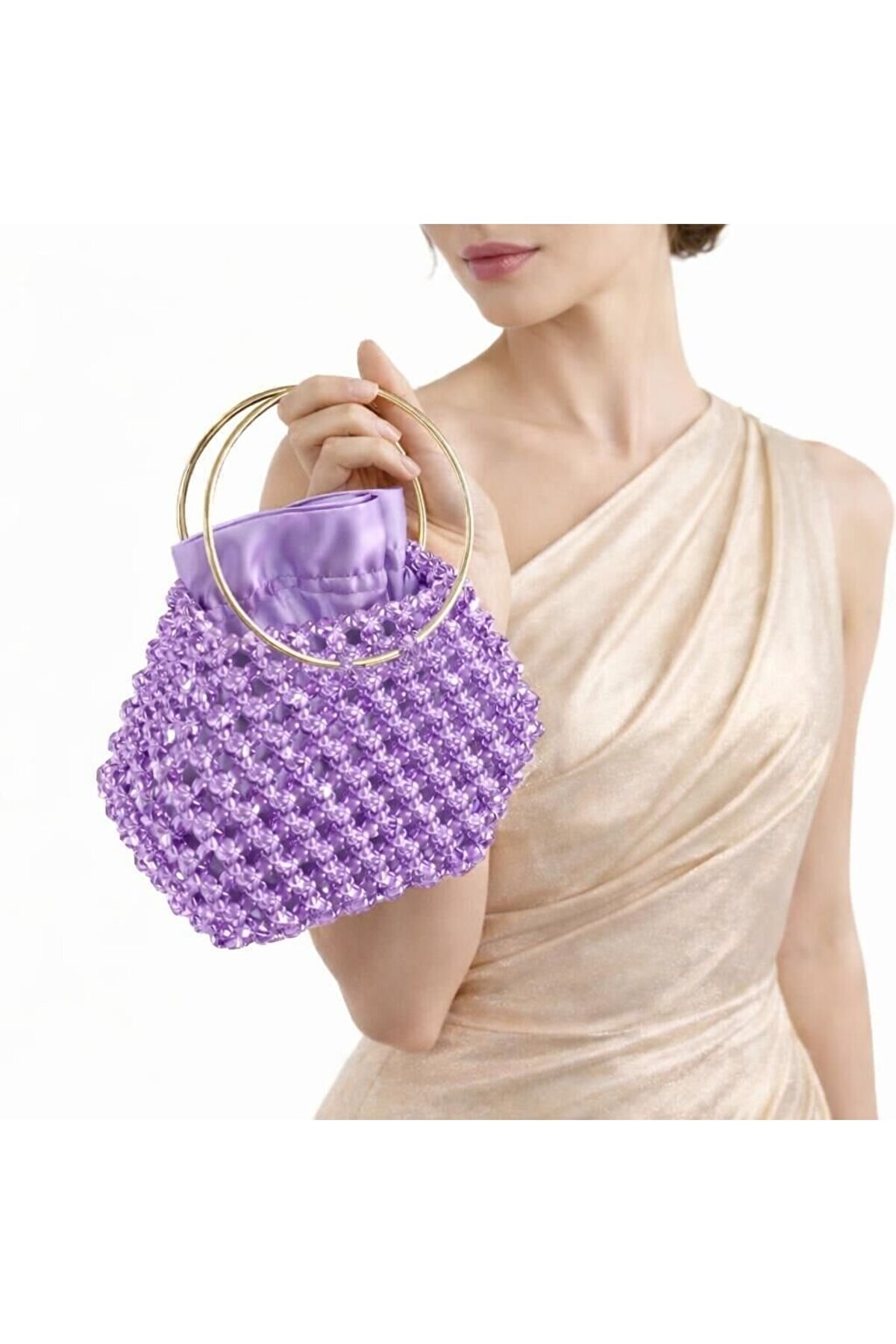 Ateli̇er Emi̇ne Bri̇o Wi̇steri̇a