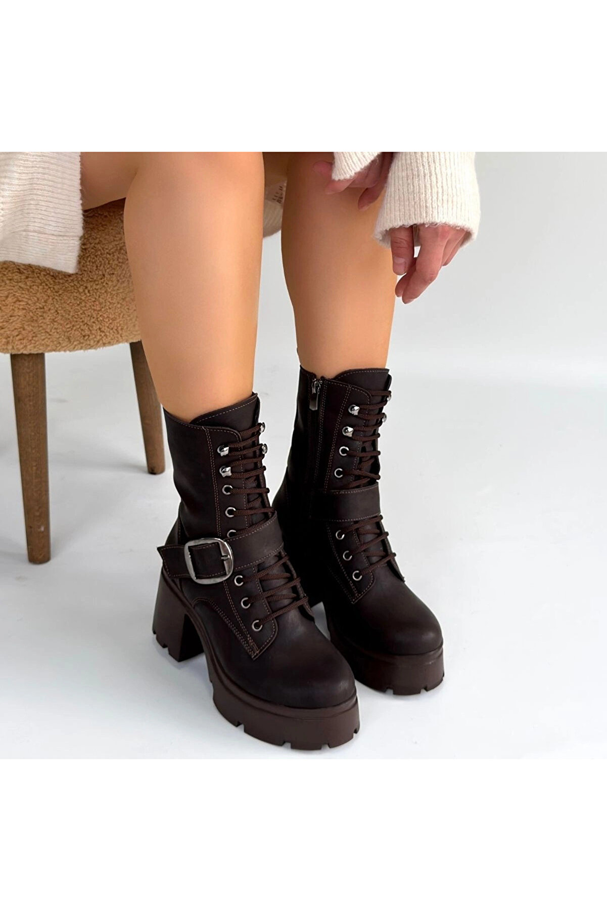 Ethab Ti̇caret Li̇nma Acı Kahve Ci̇lt Bağcıklı Topuklu Bot