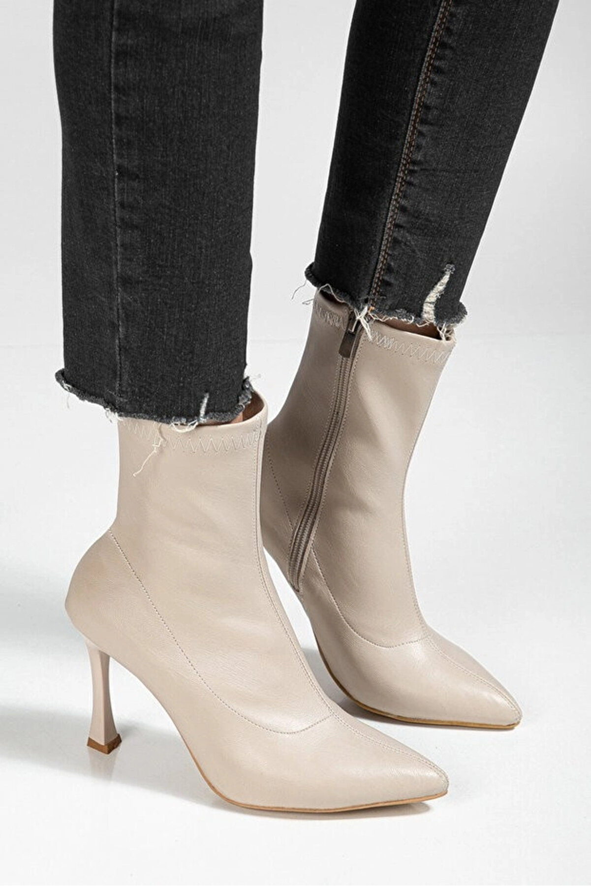 Ethab Ti̇caret Orjen Bej Ci̇lt Stre&ccedil; Topuklu Bot