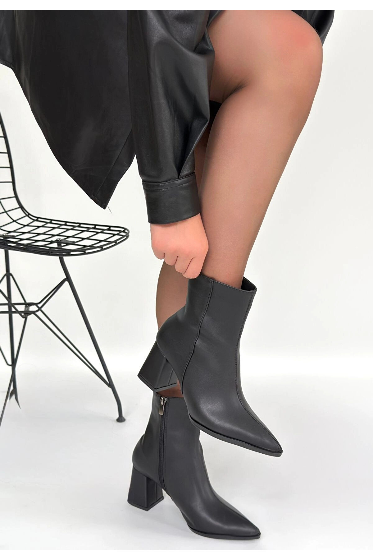 Ethab Ti̇caret Oter Si̇yah Ci̇lt Topuklu Bot