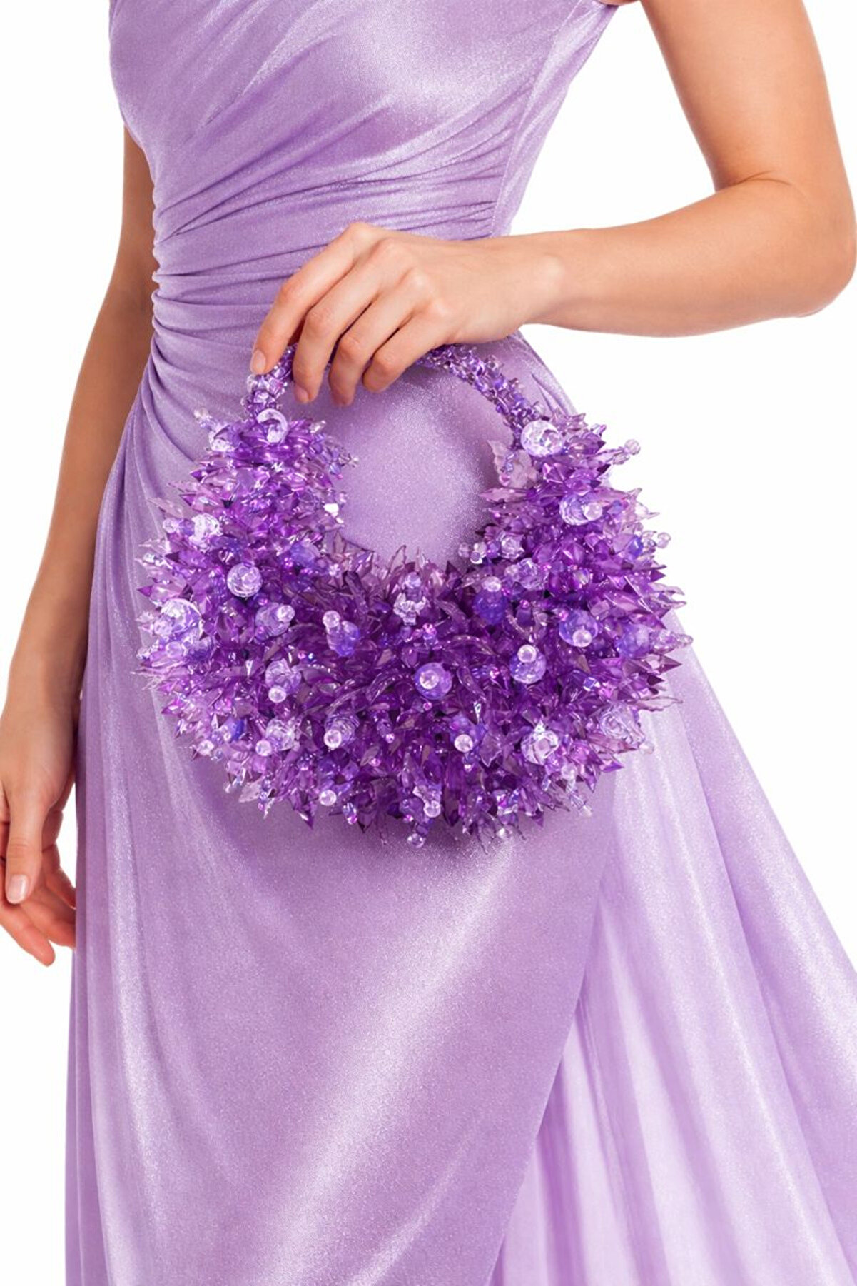 Ateli̇er Emi̇ne Stracci̇ Li̇lac&eacute;e