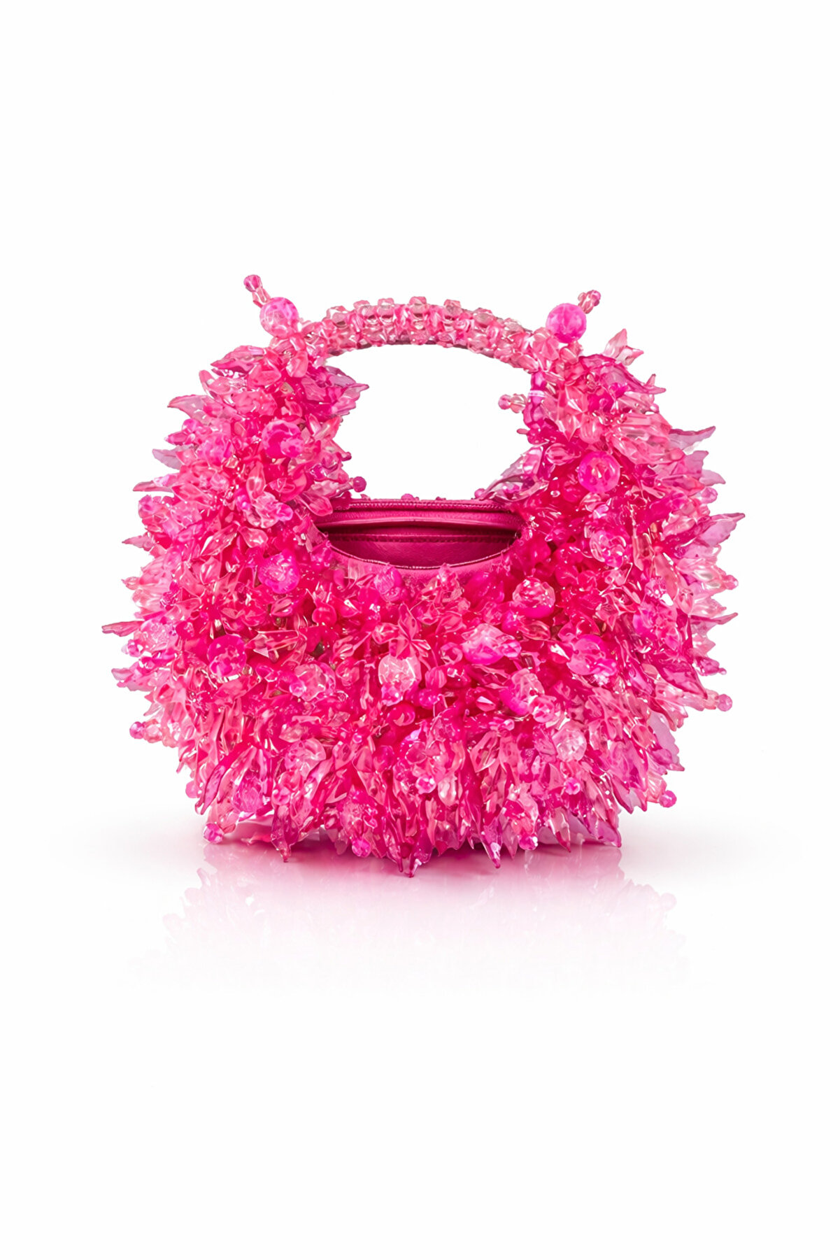 Ateli̇er Emi̇ne Stracci̇ Ci̇pri̇a