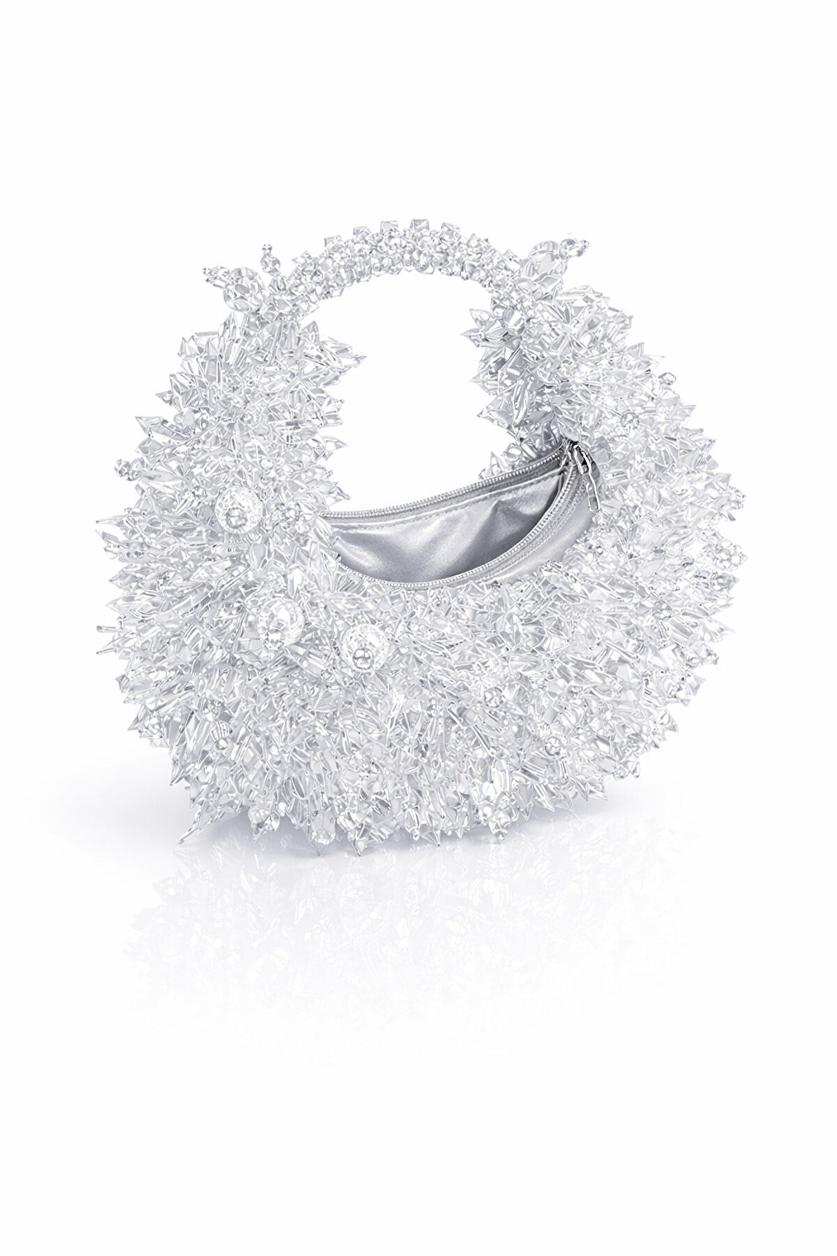 Ateli̇er Emi̇ne Stracci̇ Fi̇ordi̇latte